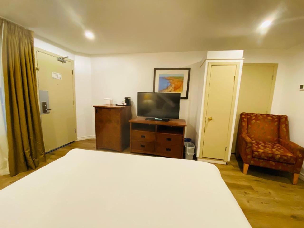 Queen Room - Photo 1