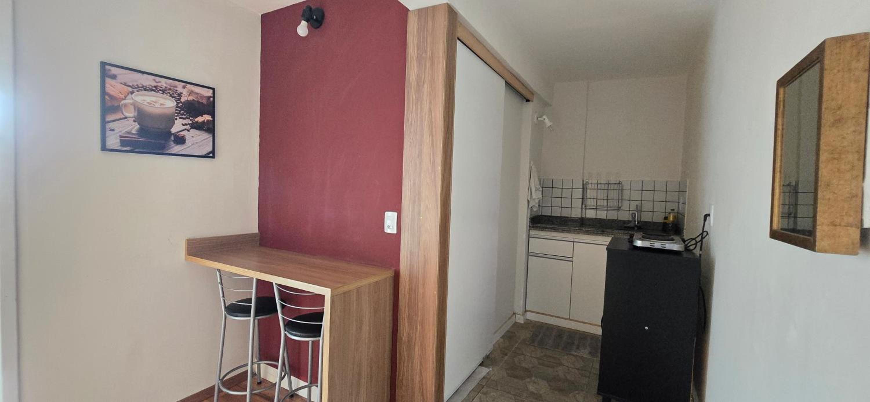 One-Bedroom Apartment with City View - Photo 11