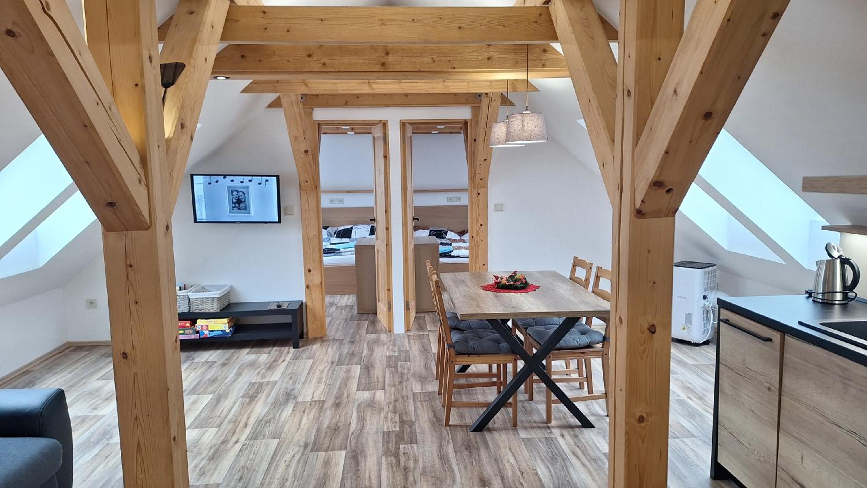 Two-Bedroom Apartment with Mountain View photo 2