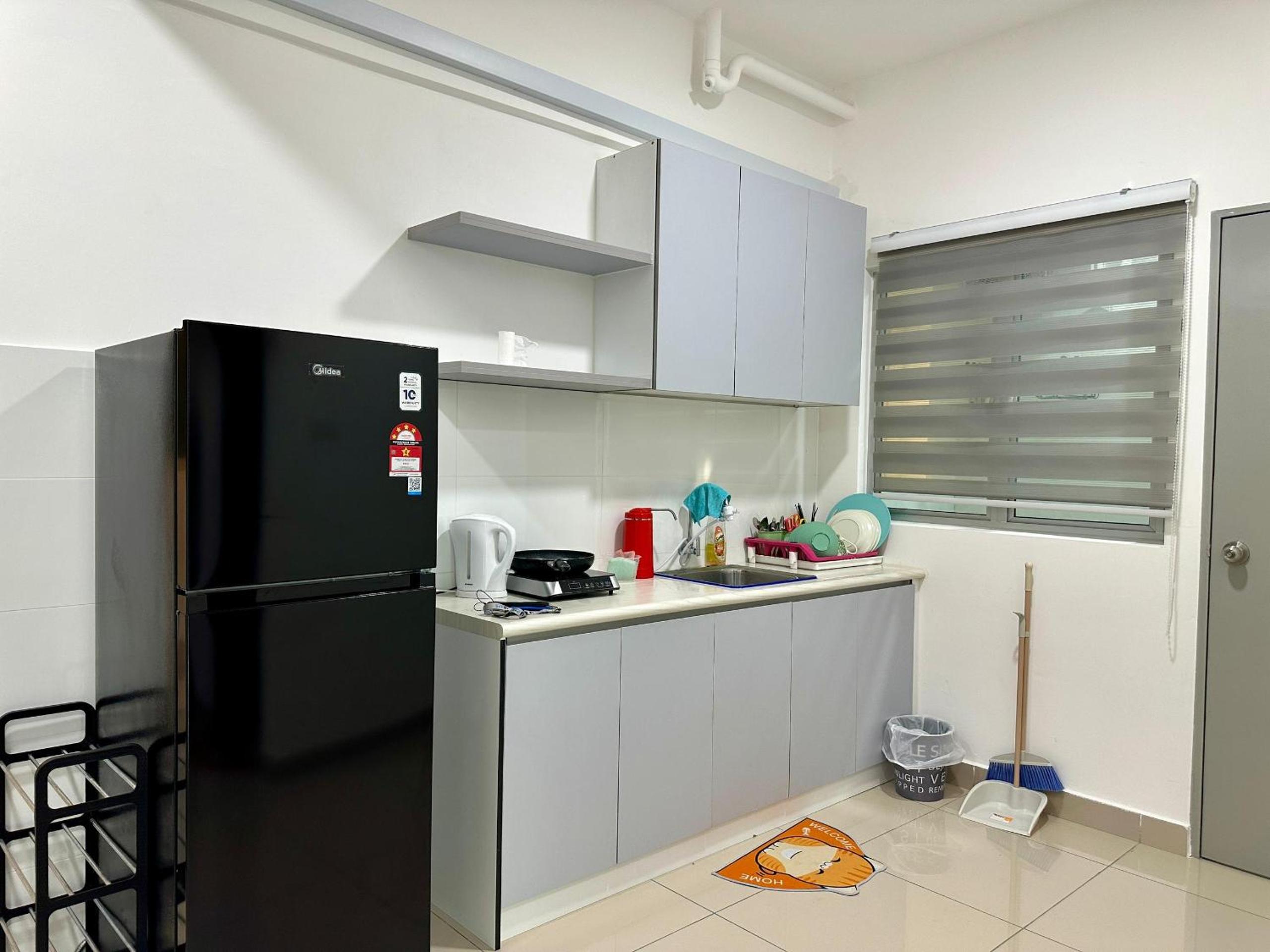 Three-Bedroom Apartment - High Floor photo 1