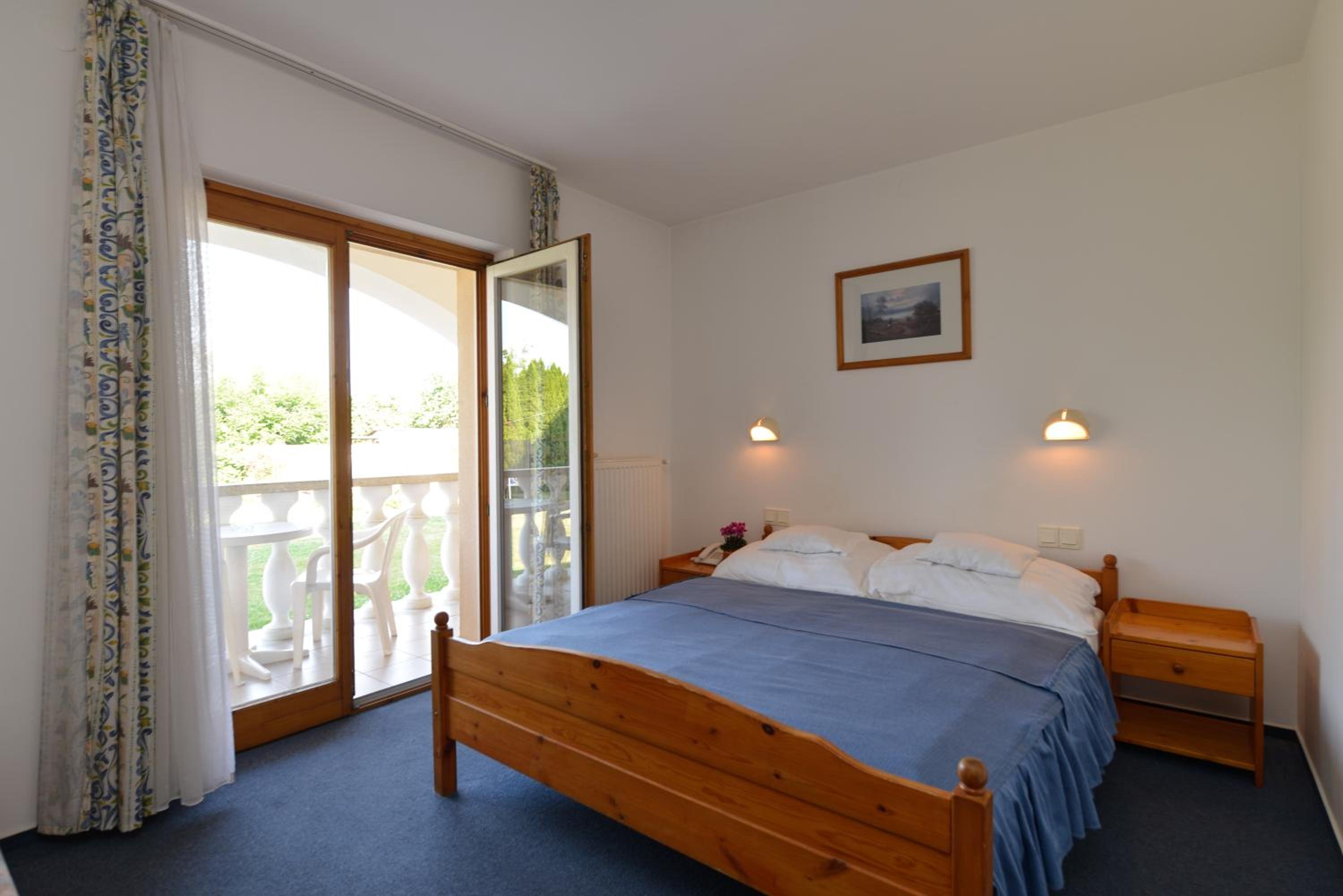 Double Room with Balcony - Photo 1