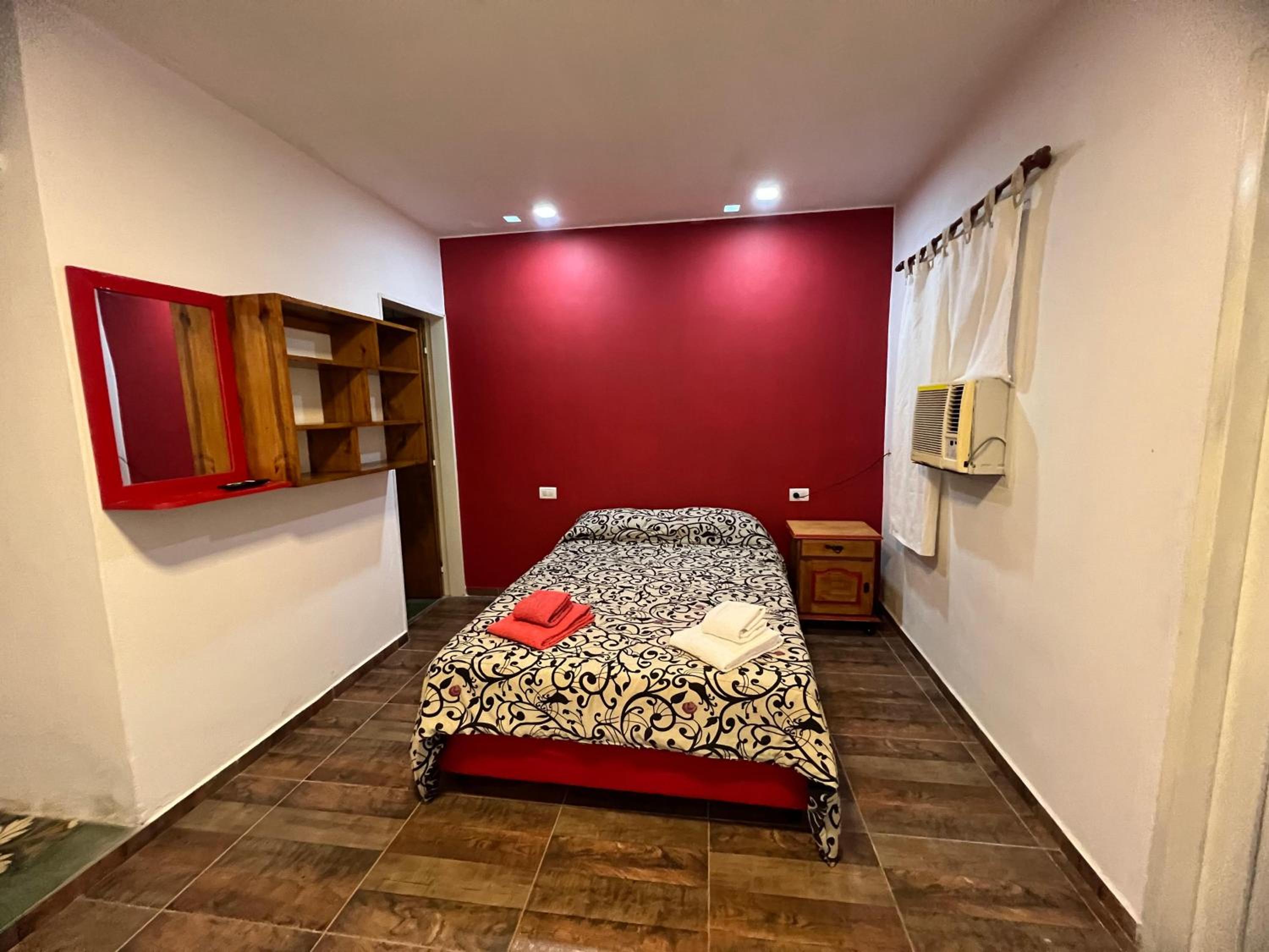 One-Bedroom House photo 1