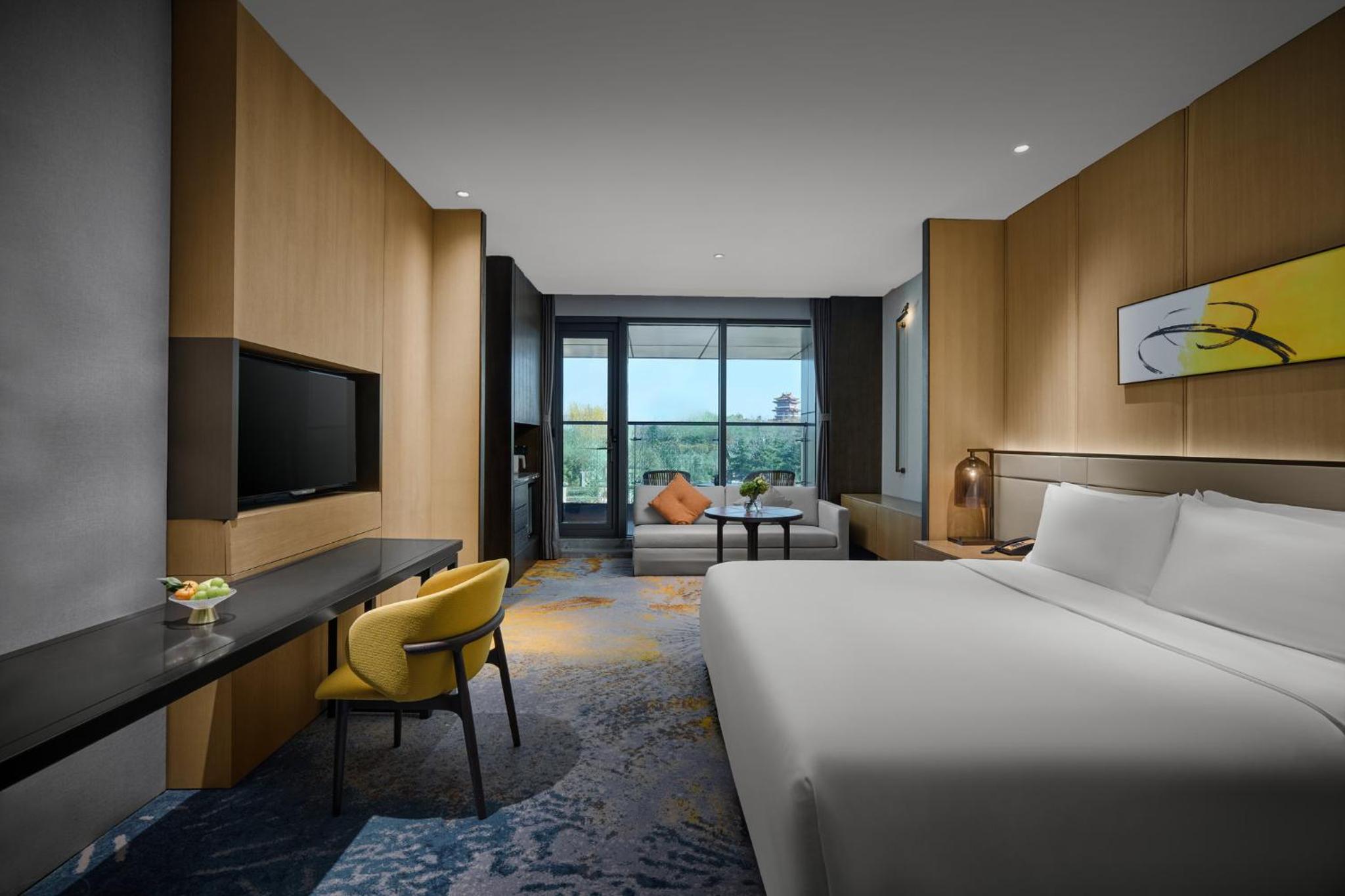 Premium King Room