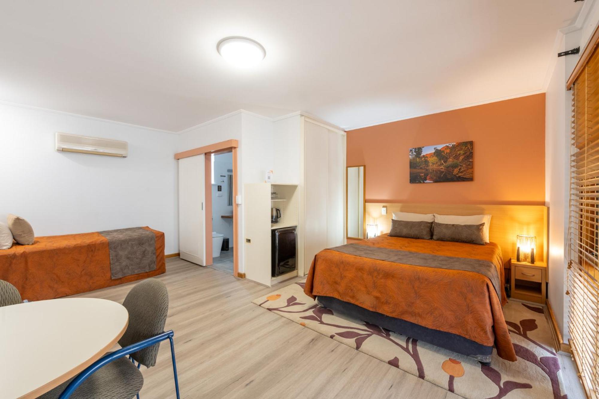 Deluxe Quadruple Room - Mawson photo 1