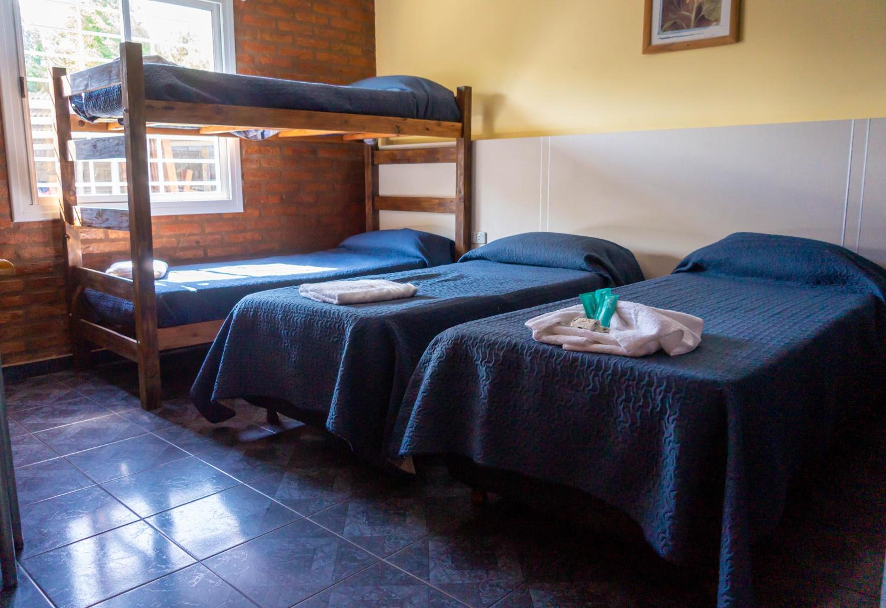 Quadruple Room with Private Bathroom photo 1