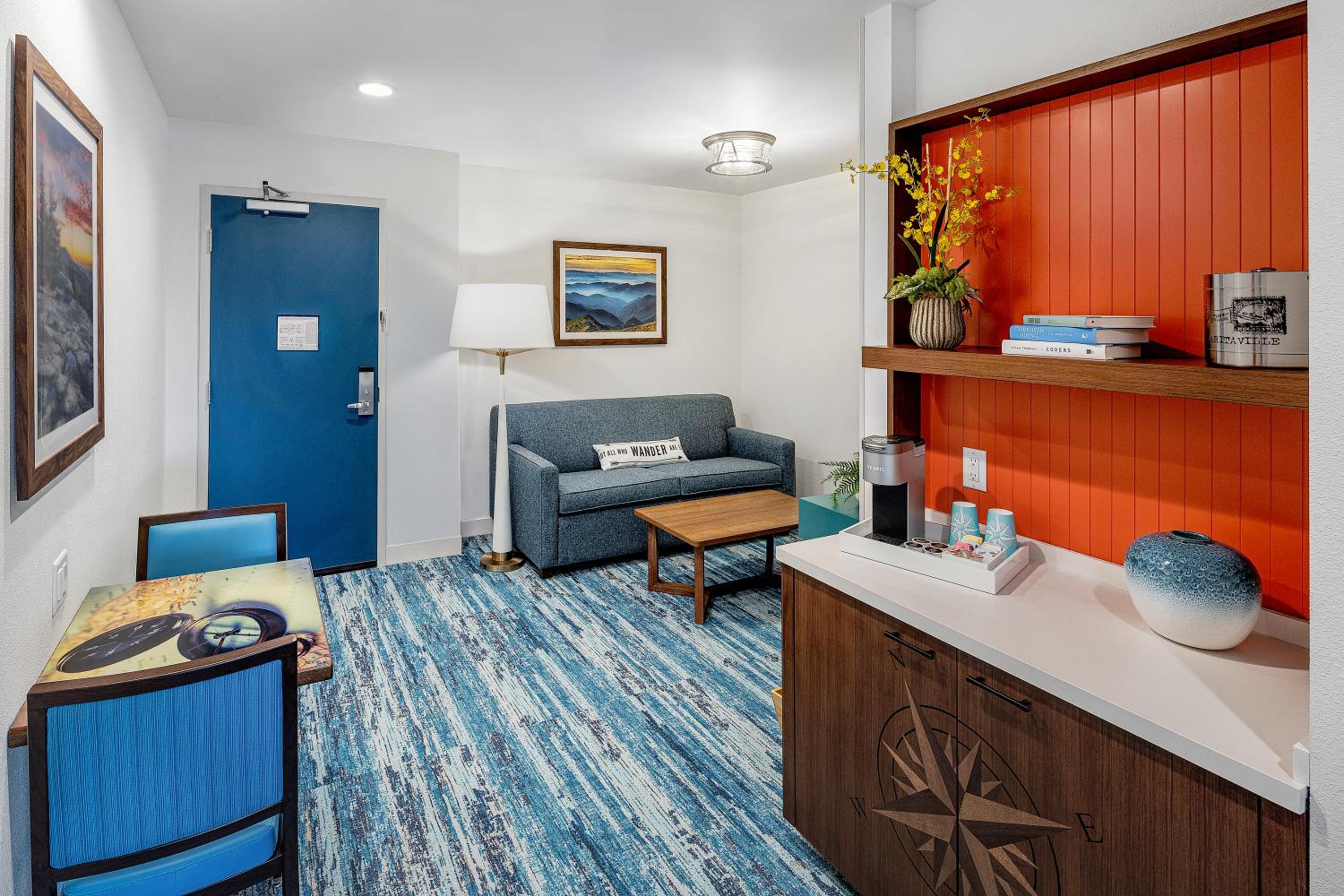 King One Bedroom Suite - Photo 4