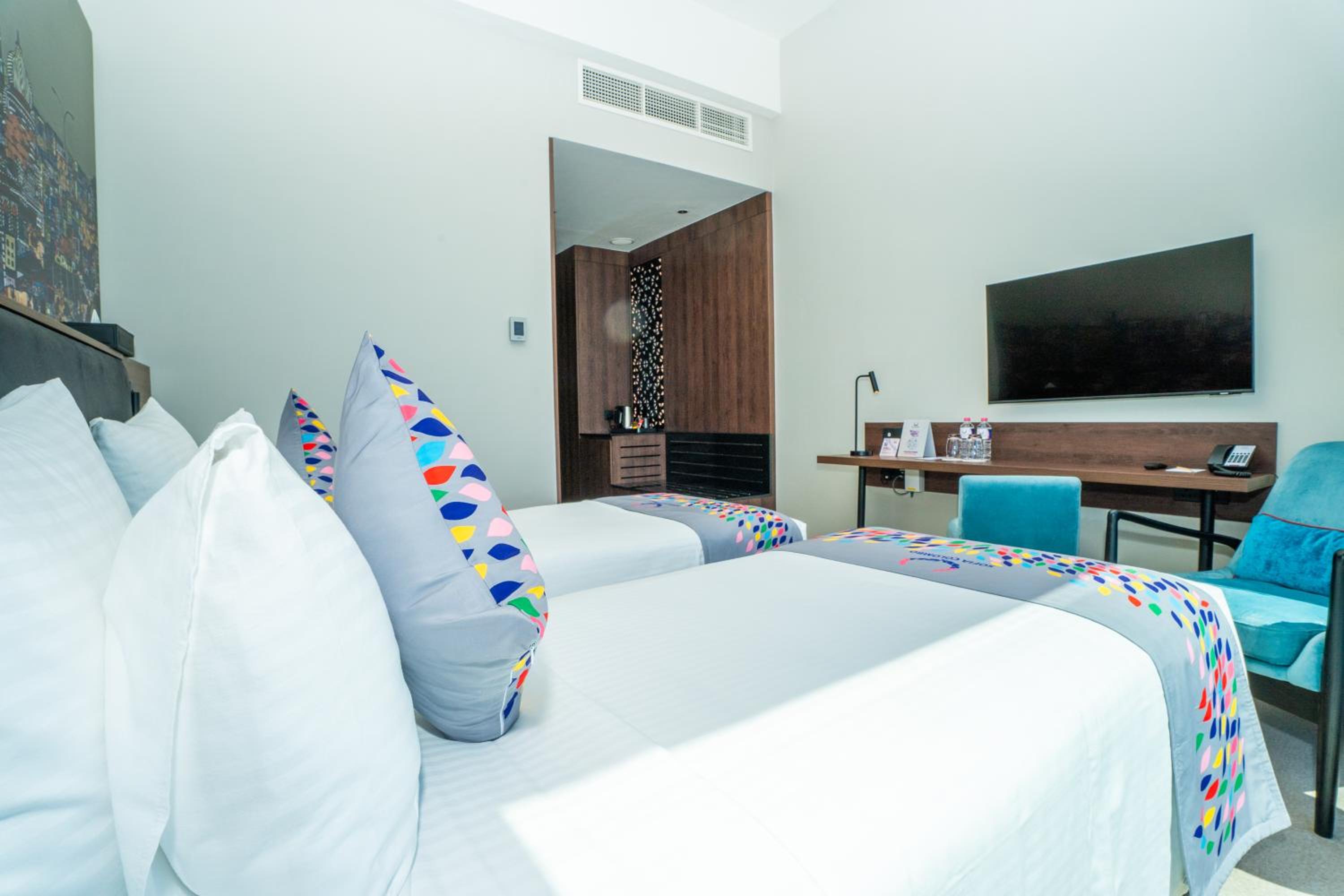 Deluxe Double with Partial Sea View  - Photo 9