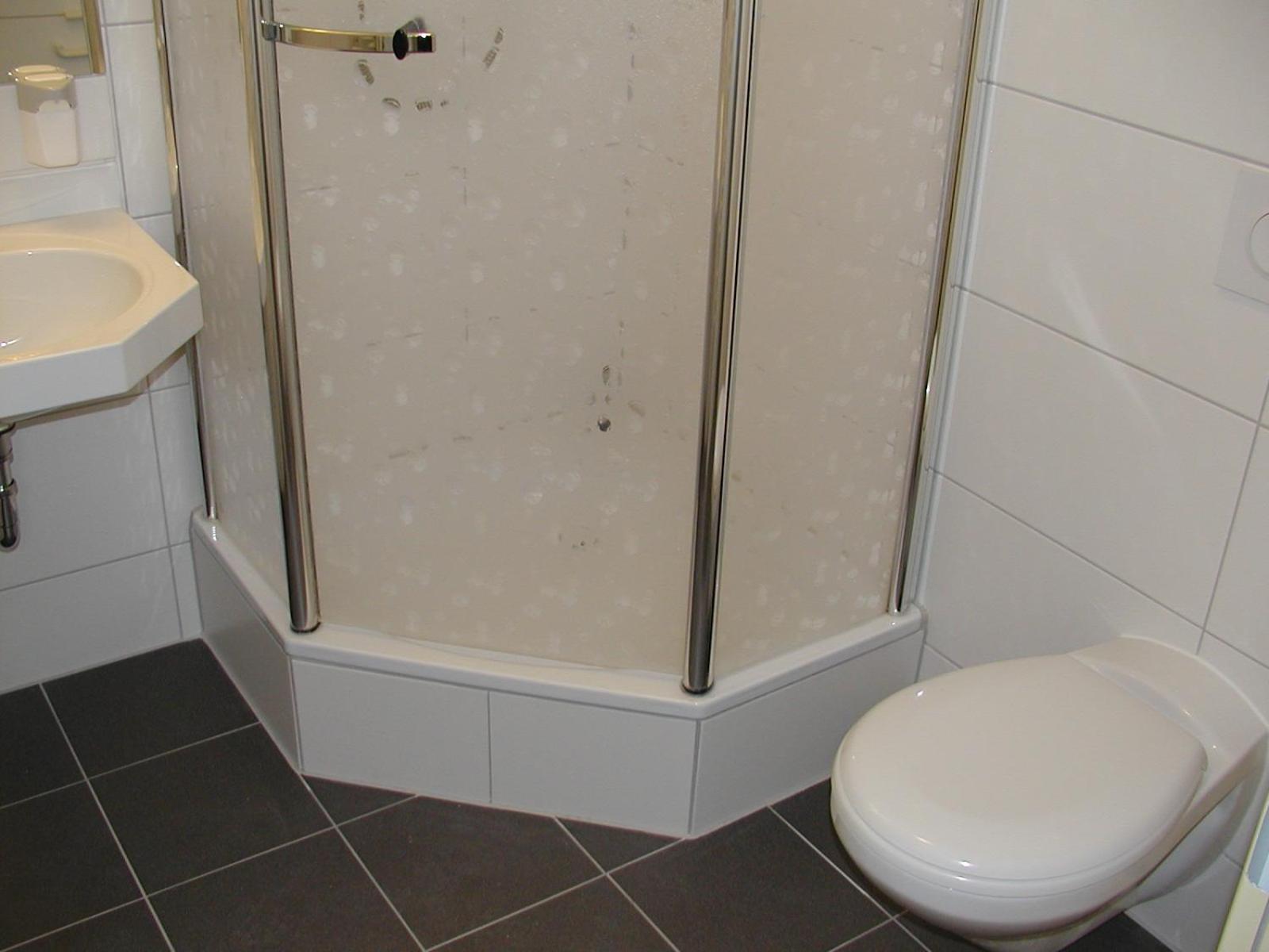 Double Room with Private Bathroom - Photo 4
