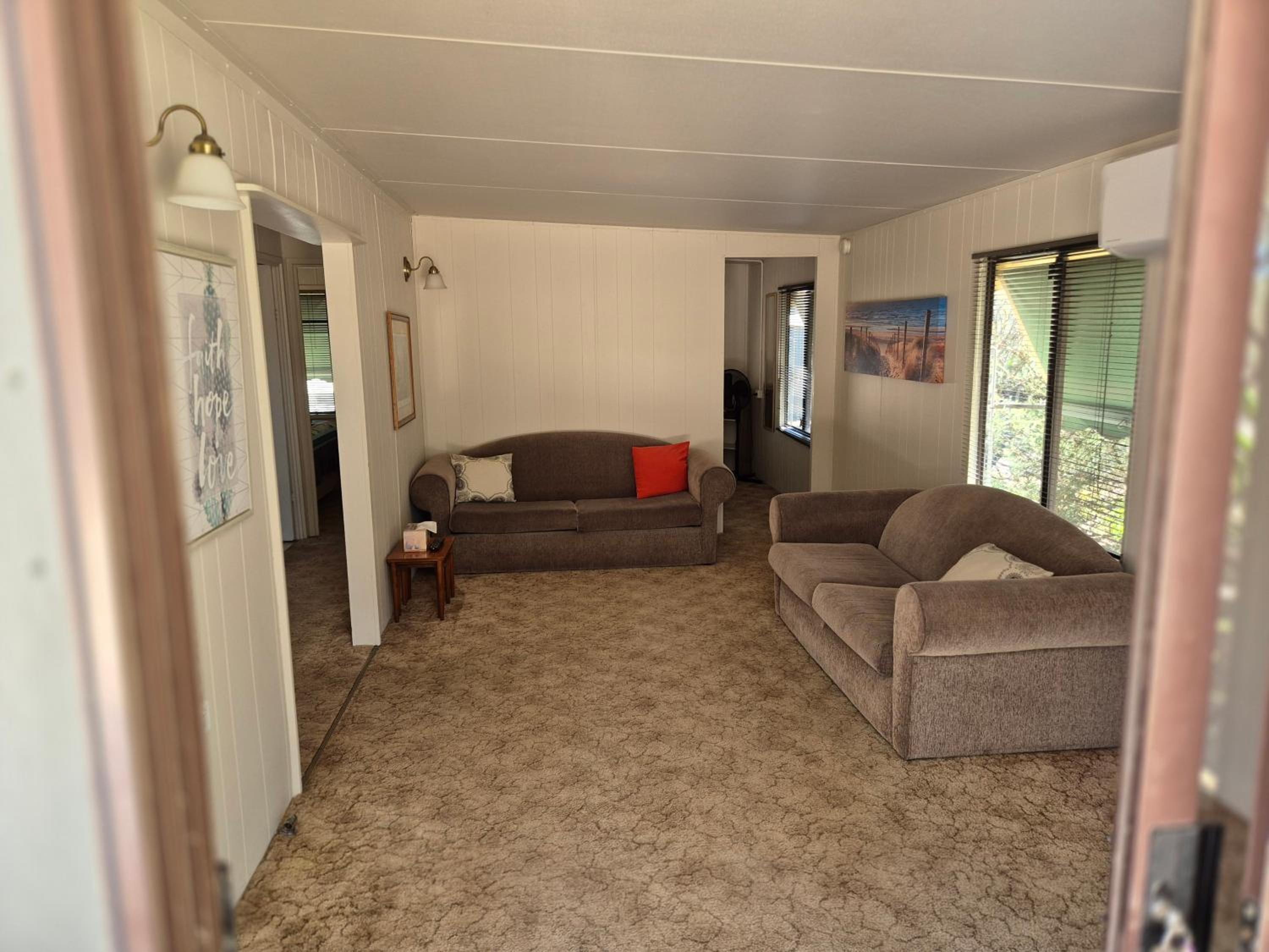 Two-Bedroom Cottage photo 2