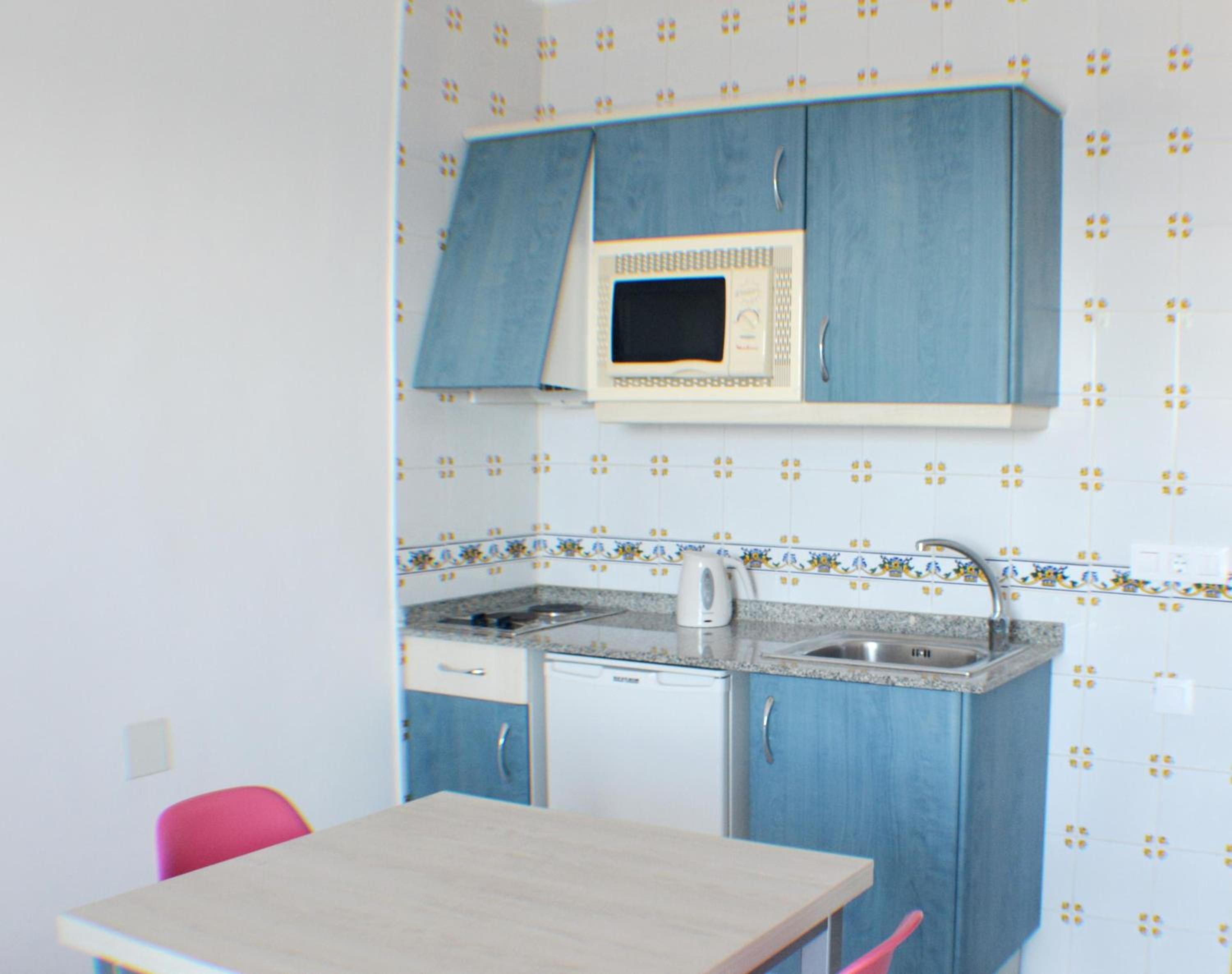 One-Bedroom Apartment thumbnail 6