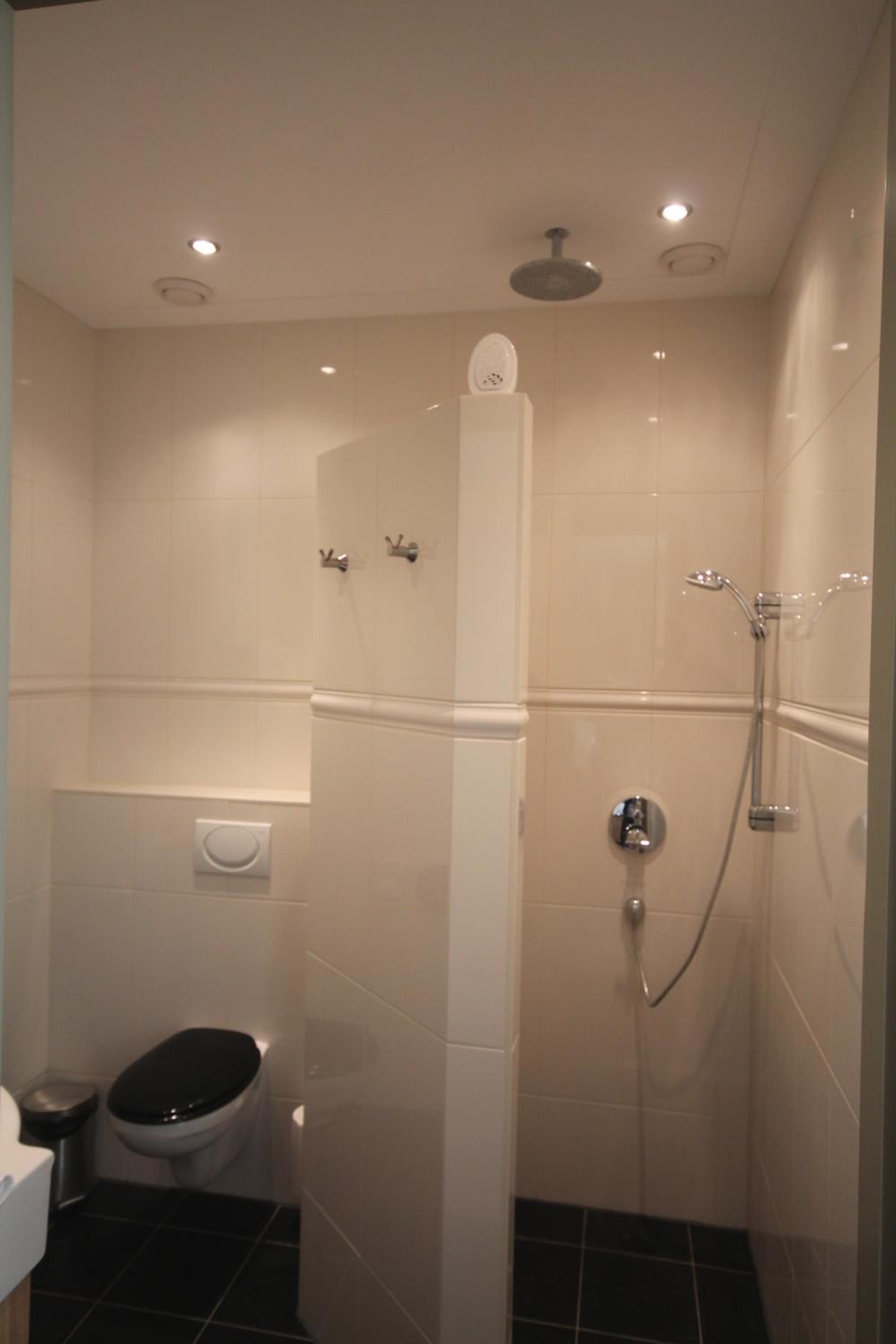 Double Room - Photo 5