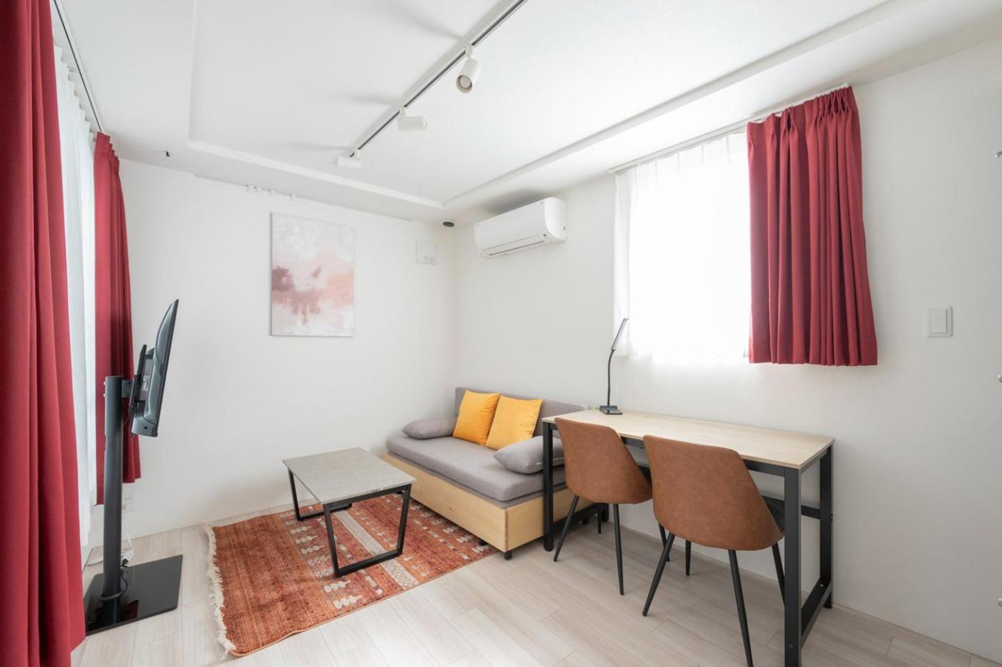 Two-Bedroom Apartment photo 2