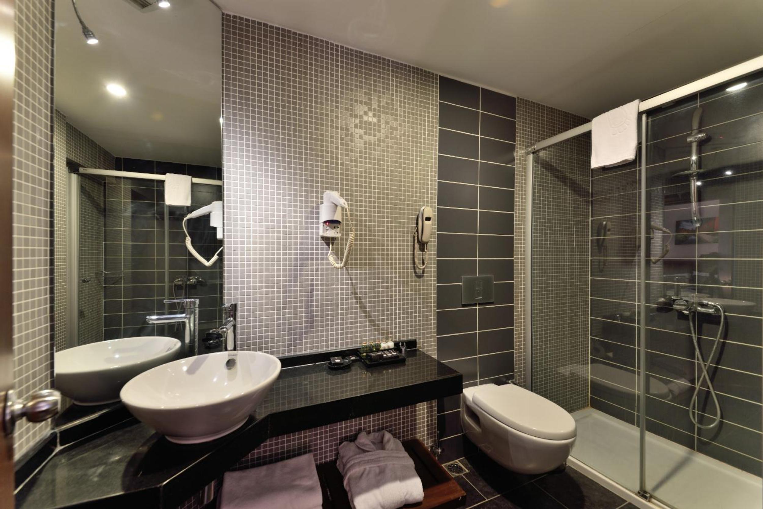 Standard Room photo 2