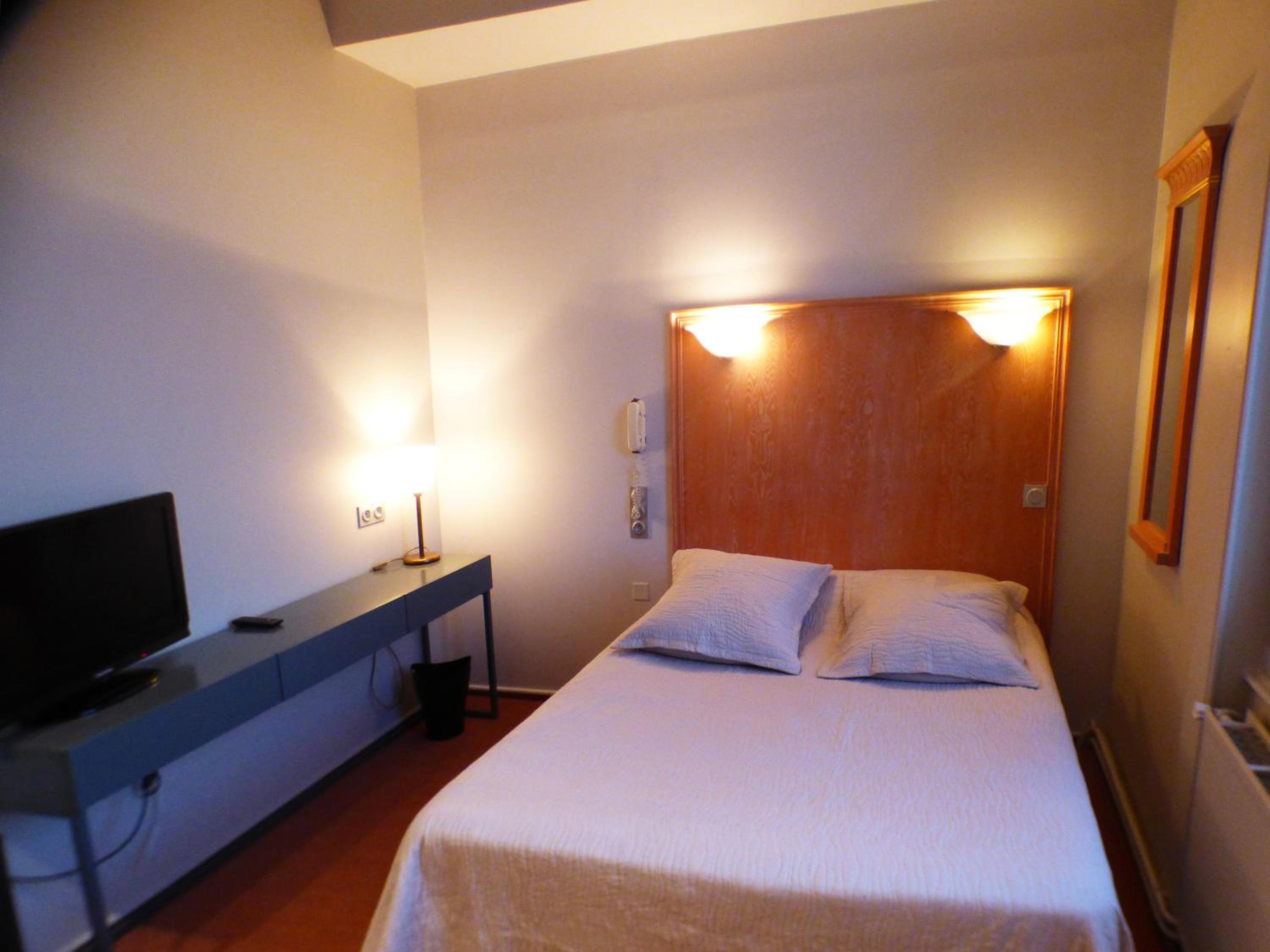 Superior Double Room - Photo 3
