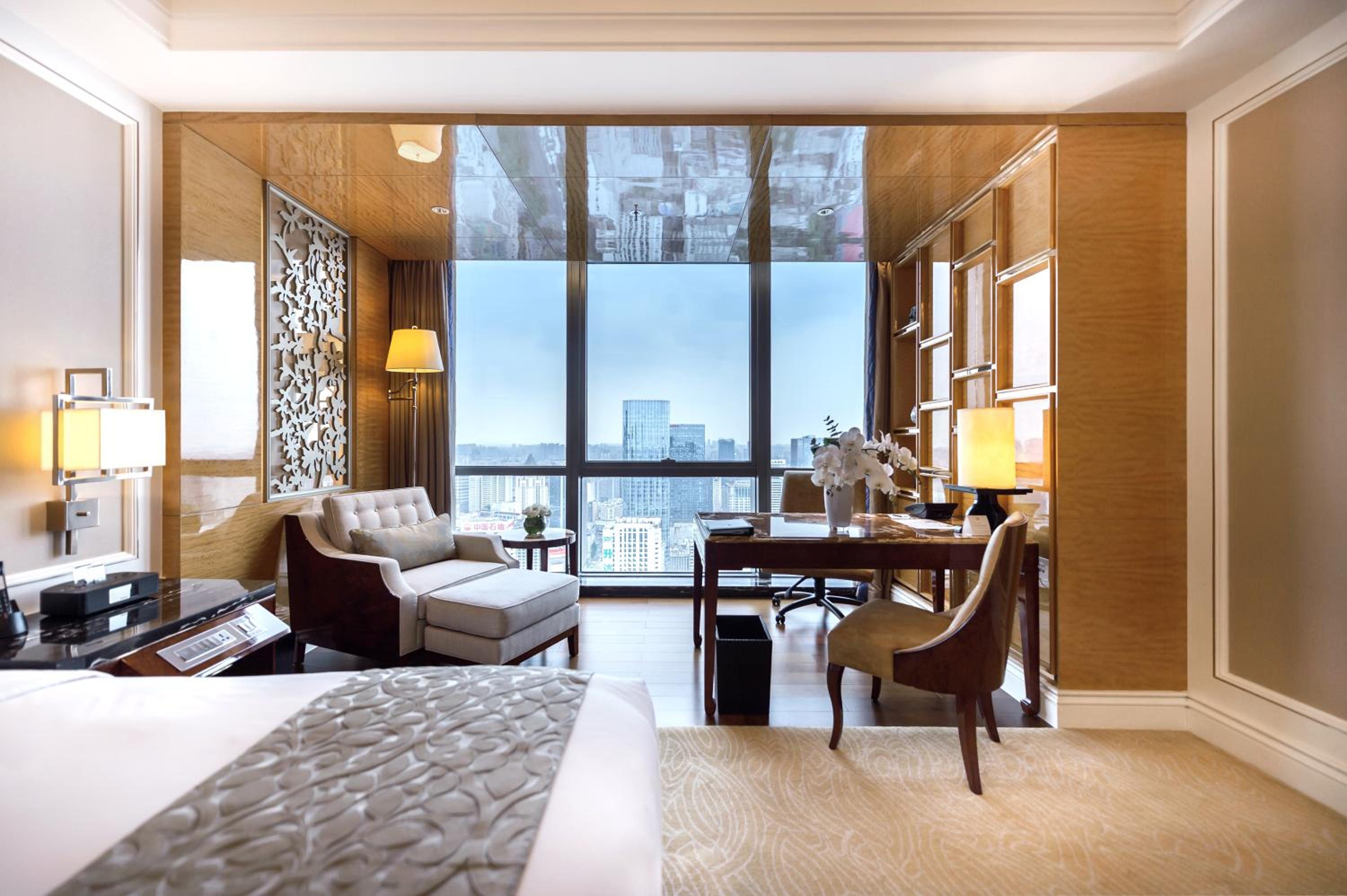 2 Double Beds, Square View, Club Lounge Access, Guest Room thumbnail 5