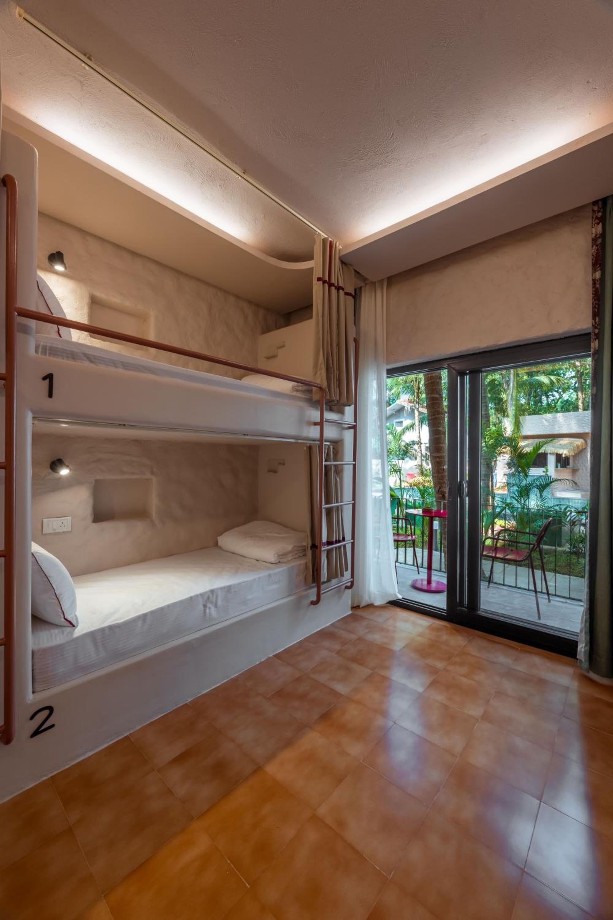 Bed in 6-Bed Mixed Dormitory Room photo 3