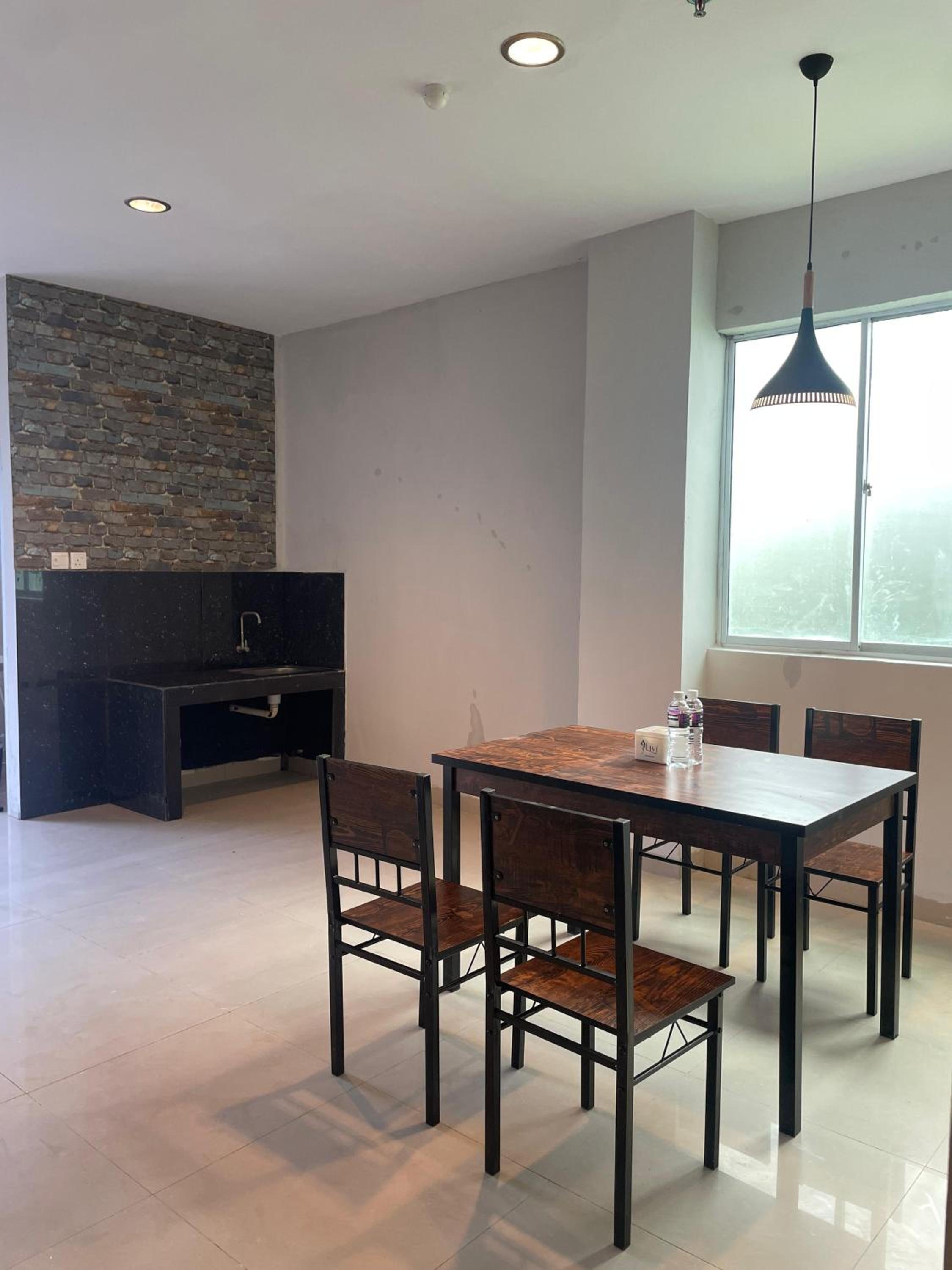 Family Room photo 2