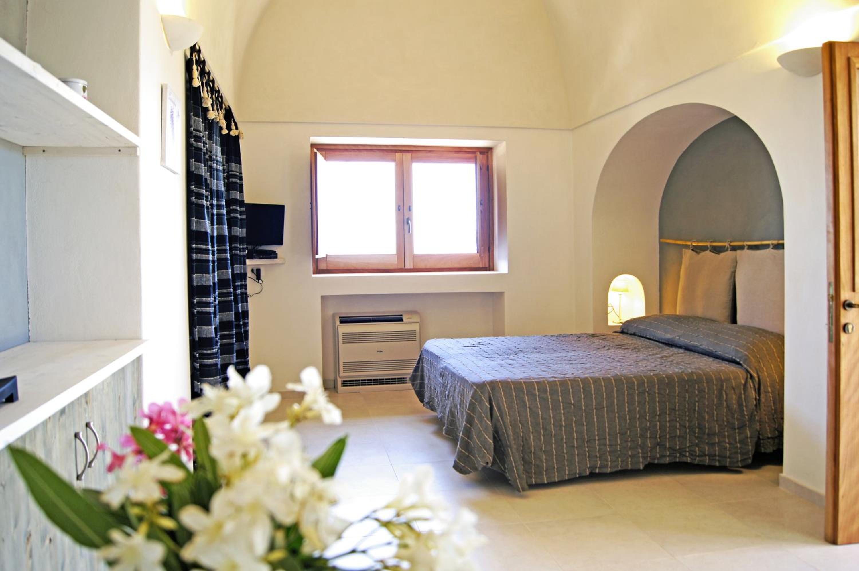 Deluxe Double Room with Sea View photo 2