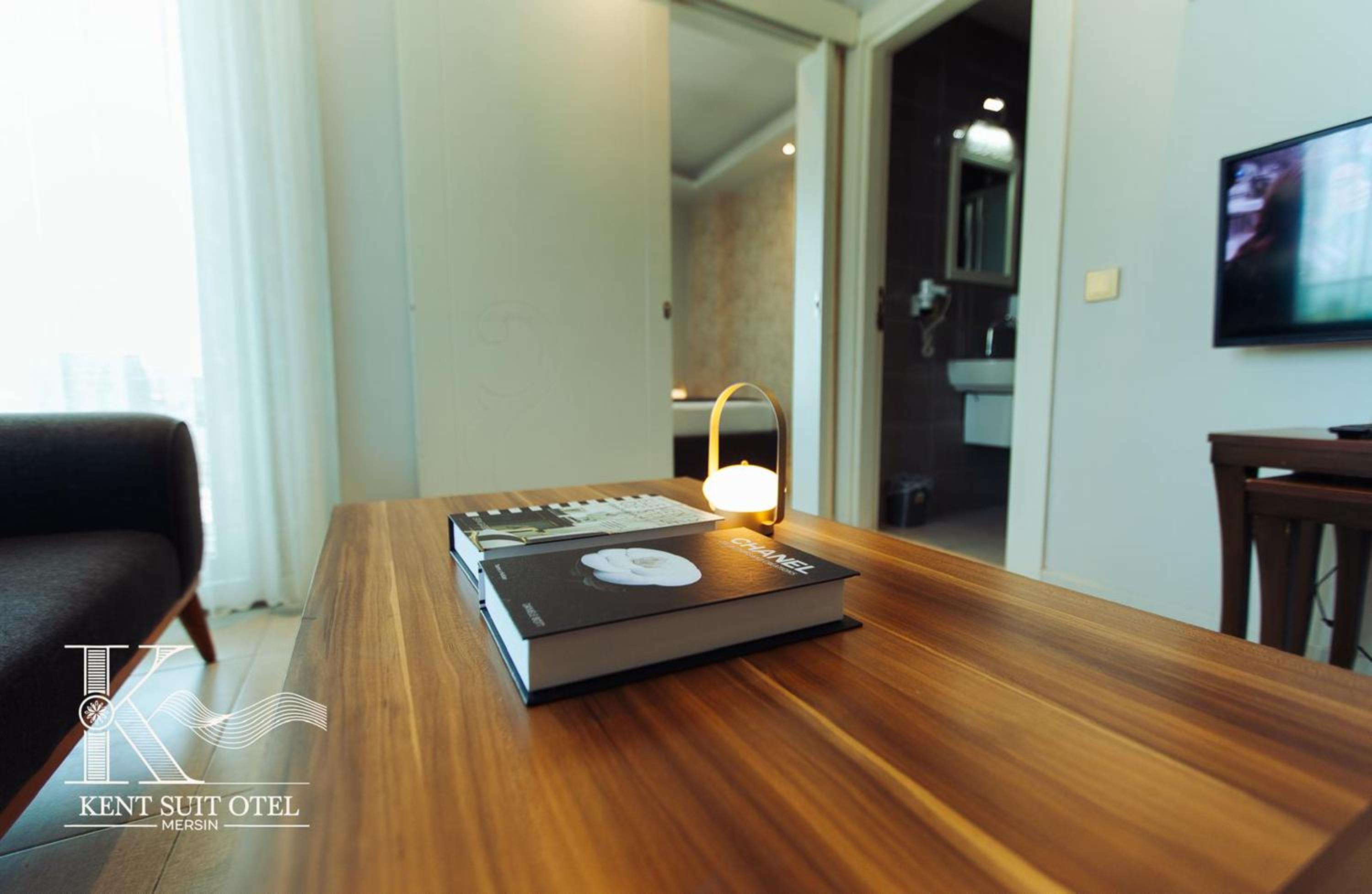 Deluxe Suite with Sea View photo 3