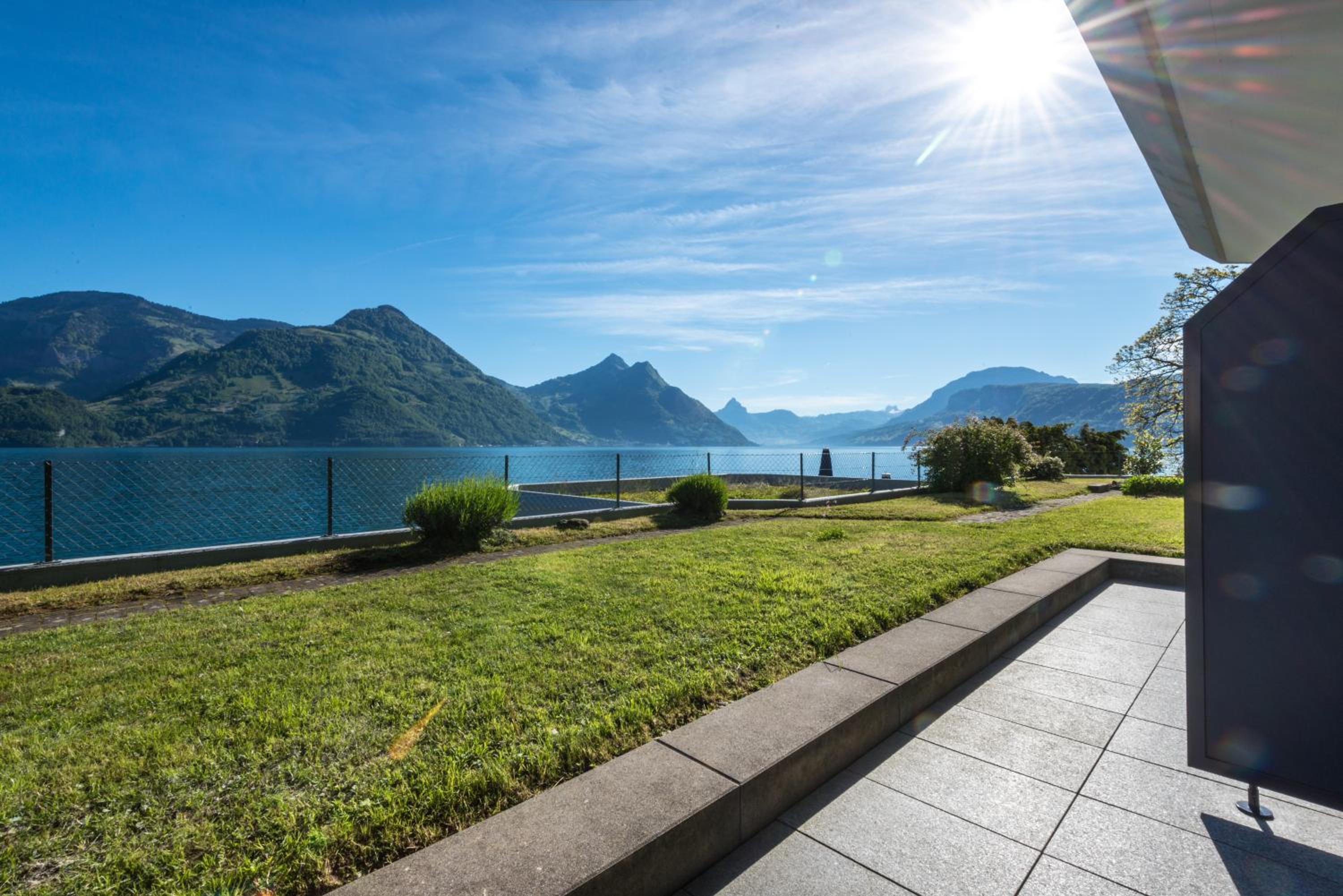 Double Room with Lake View and Garden photo 3