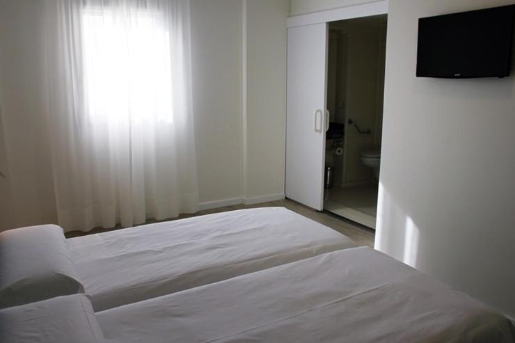 Standard Double or Twin Room photo 3