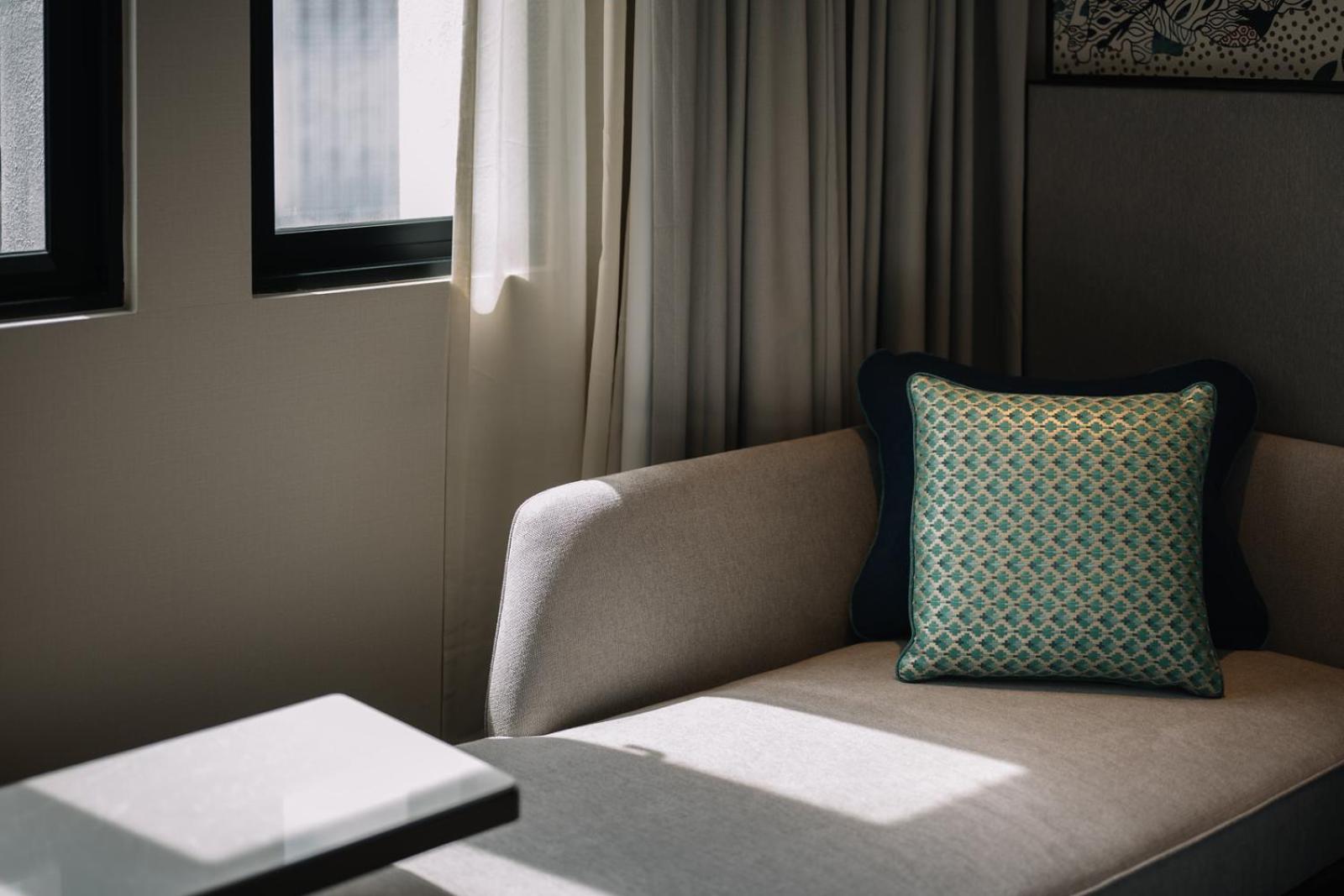 Deluxe King Room with Sofa Bed and Skyline View - Photo 4