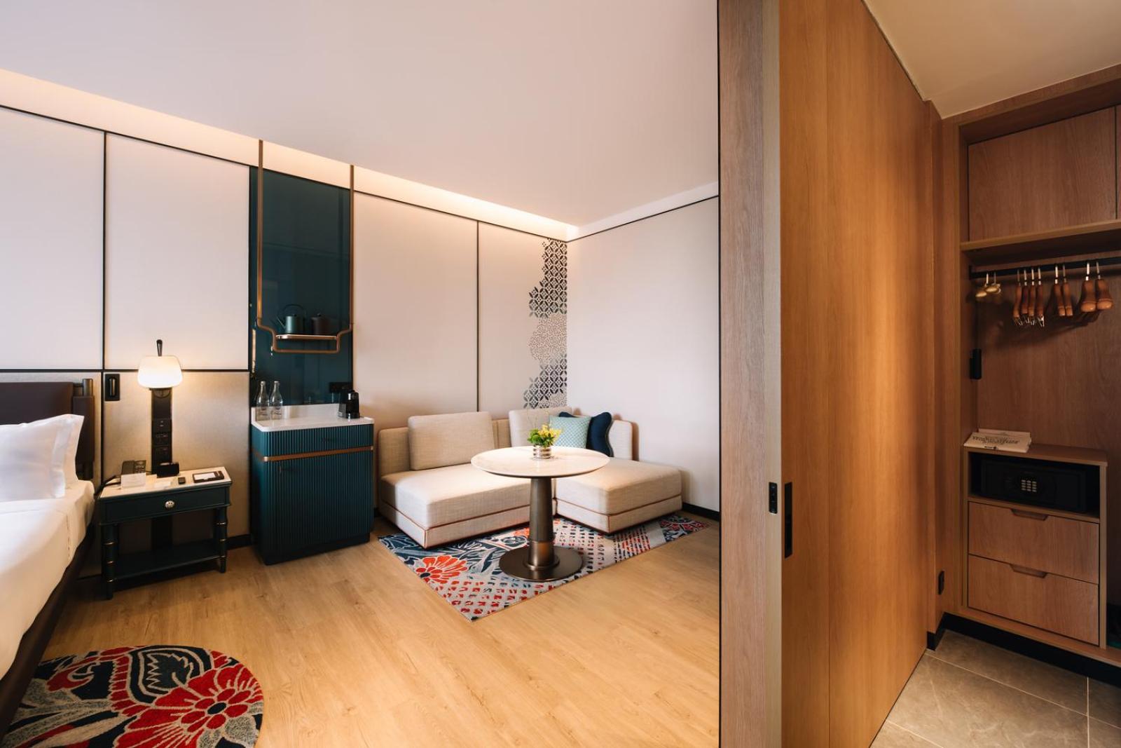 Executive King Room with City View - Photo 1