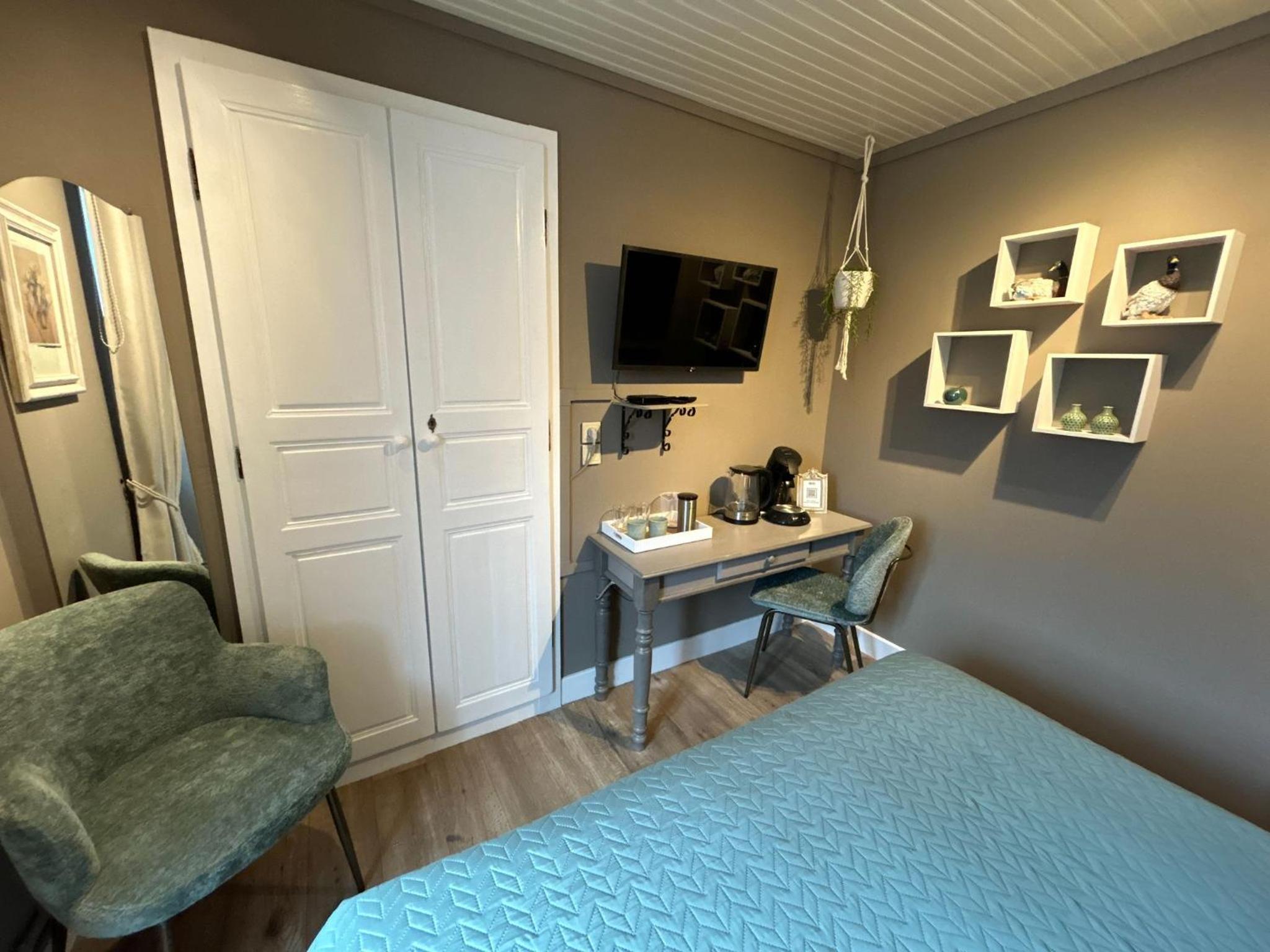 Double Room - Photo 3