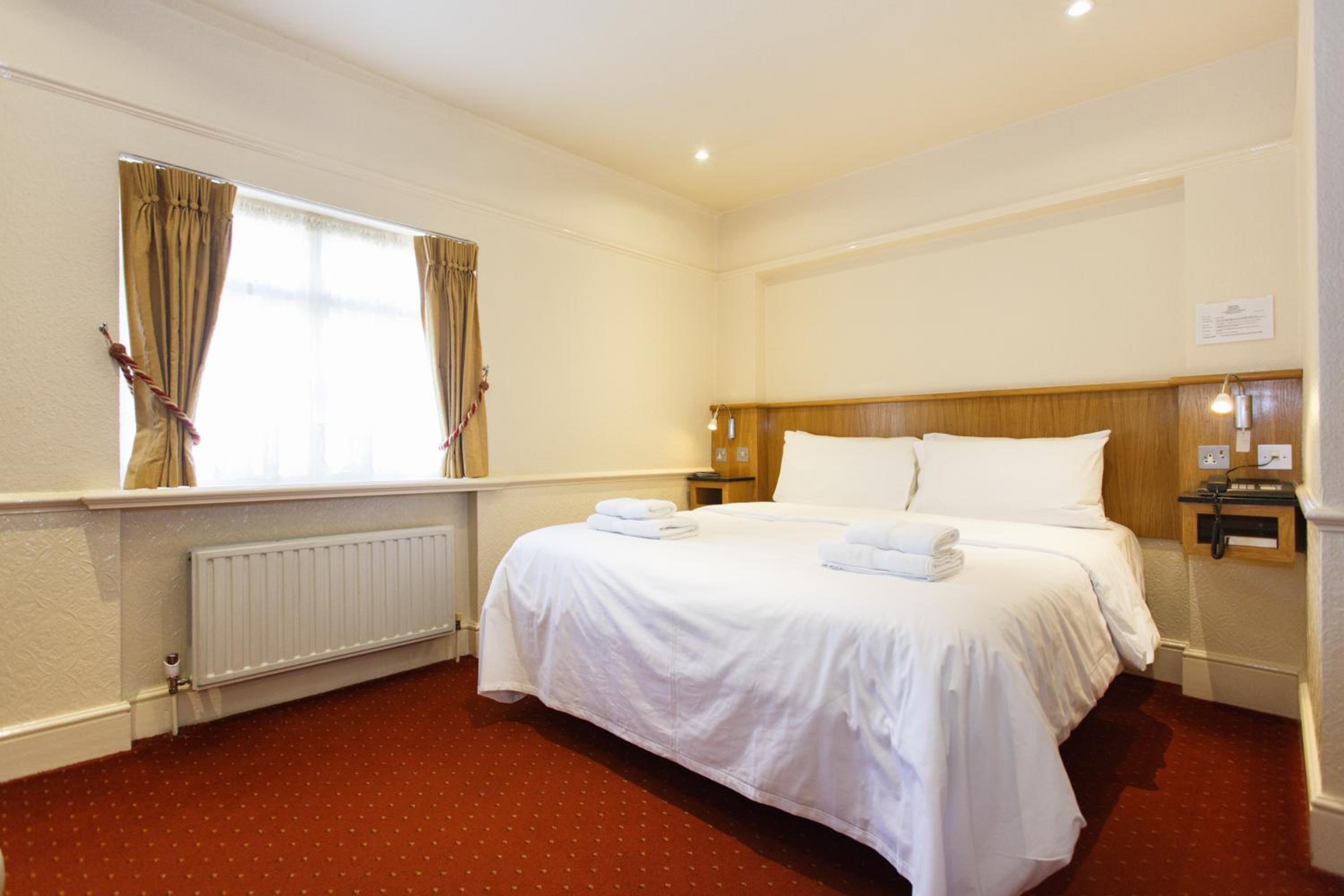 Double or Twin Room photo 2
