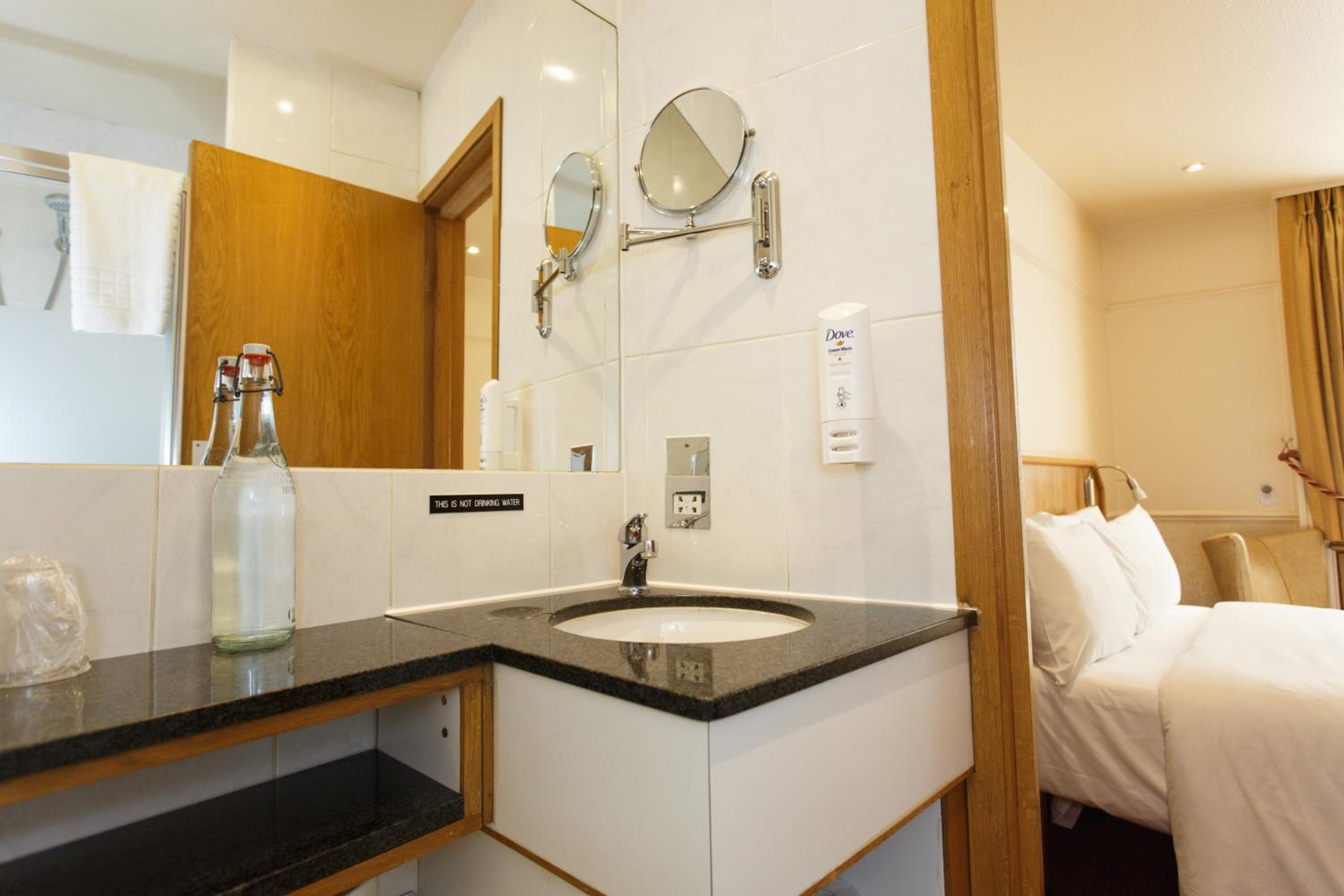 Triple Room photo 2