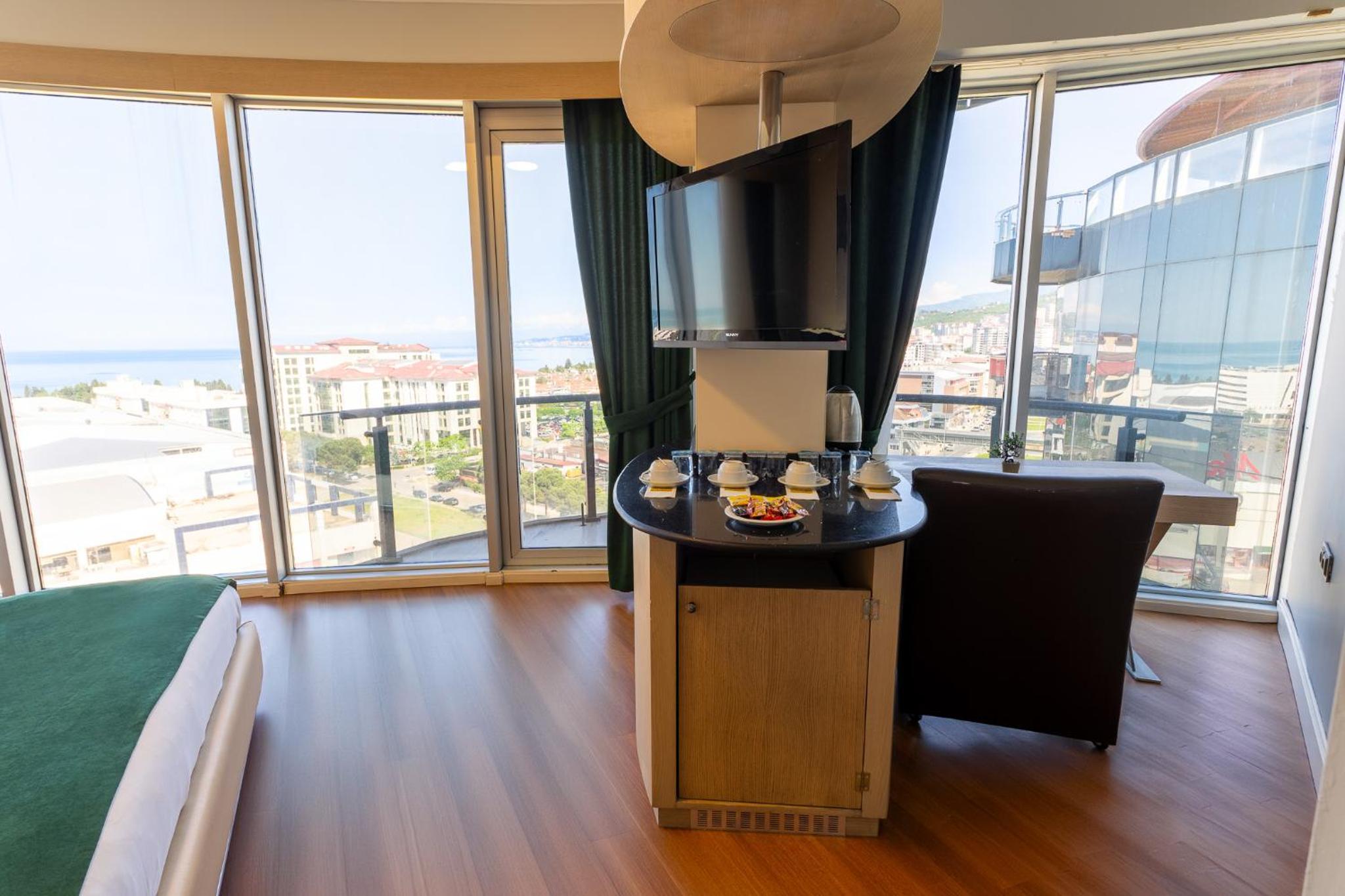 Junior Suite - Photo 1