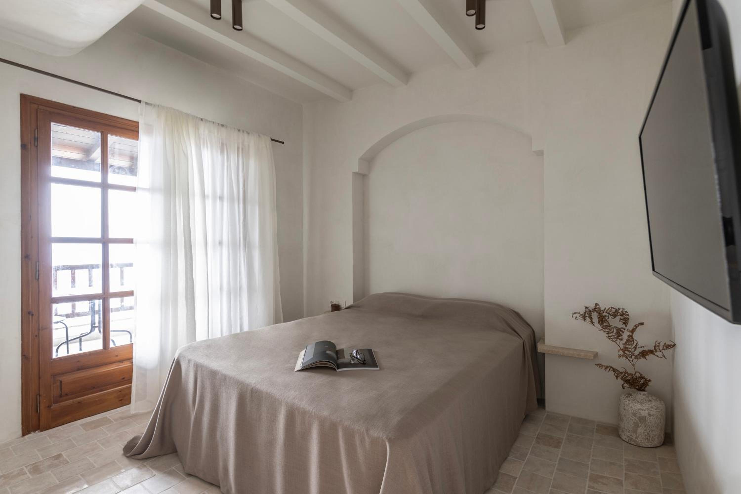 Small Double Room - Photo 4