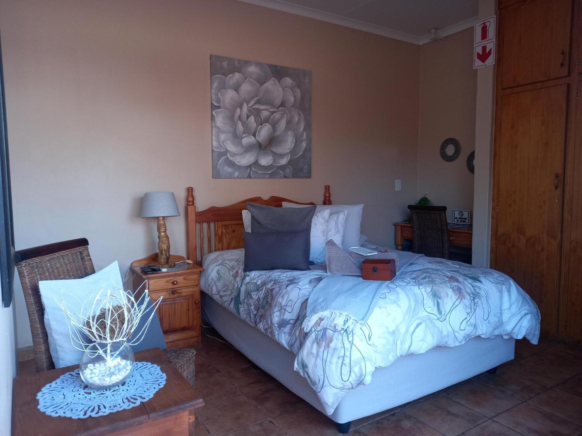 Small Double Room photo 3
