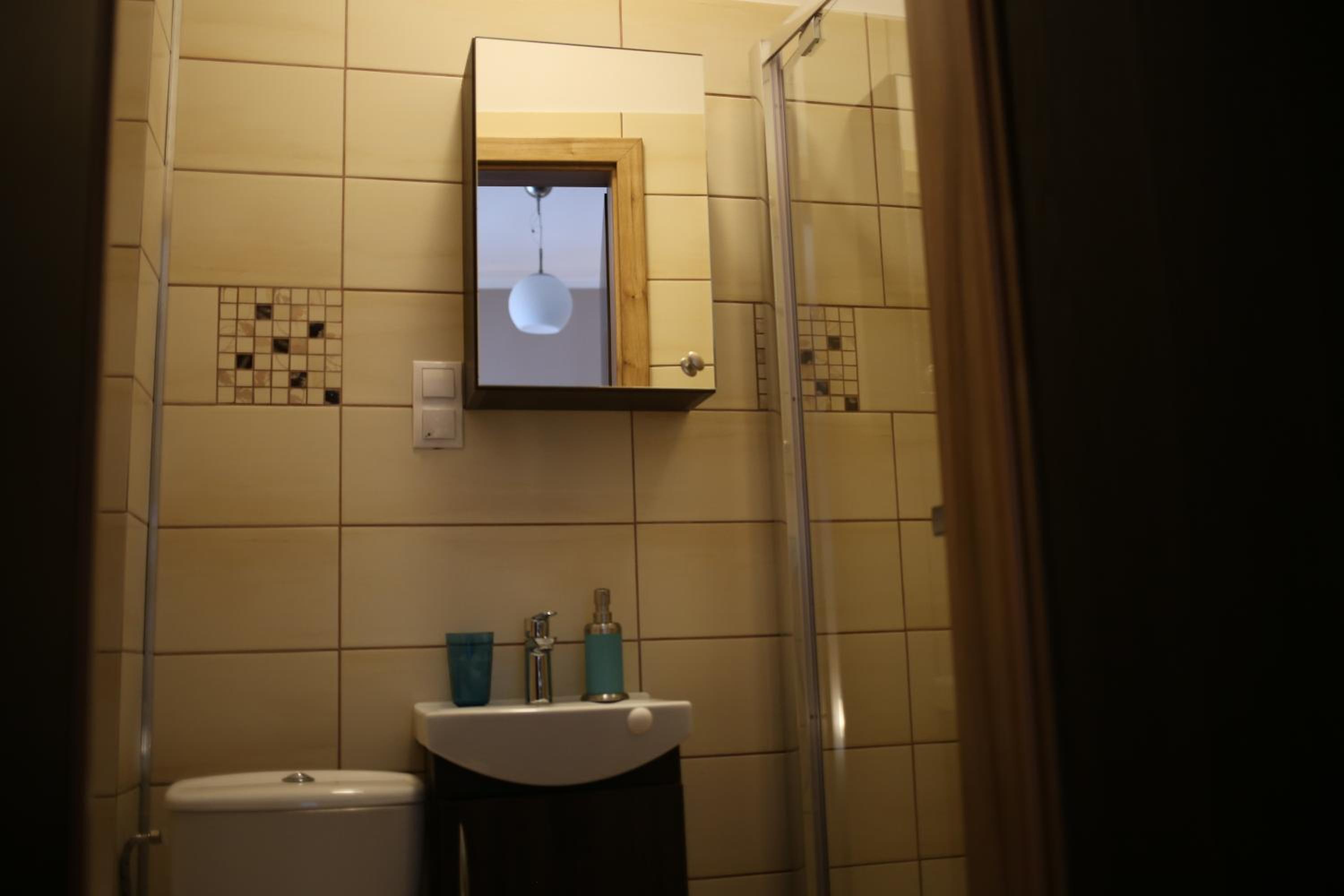 Small Double Room - Photo 3