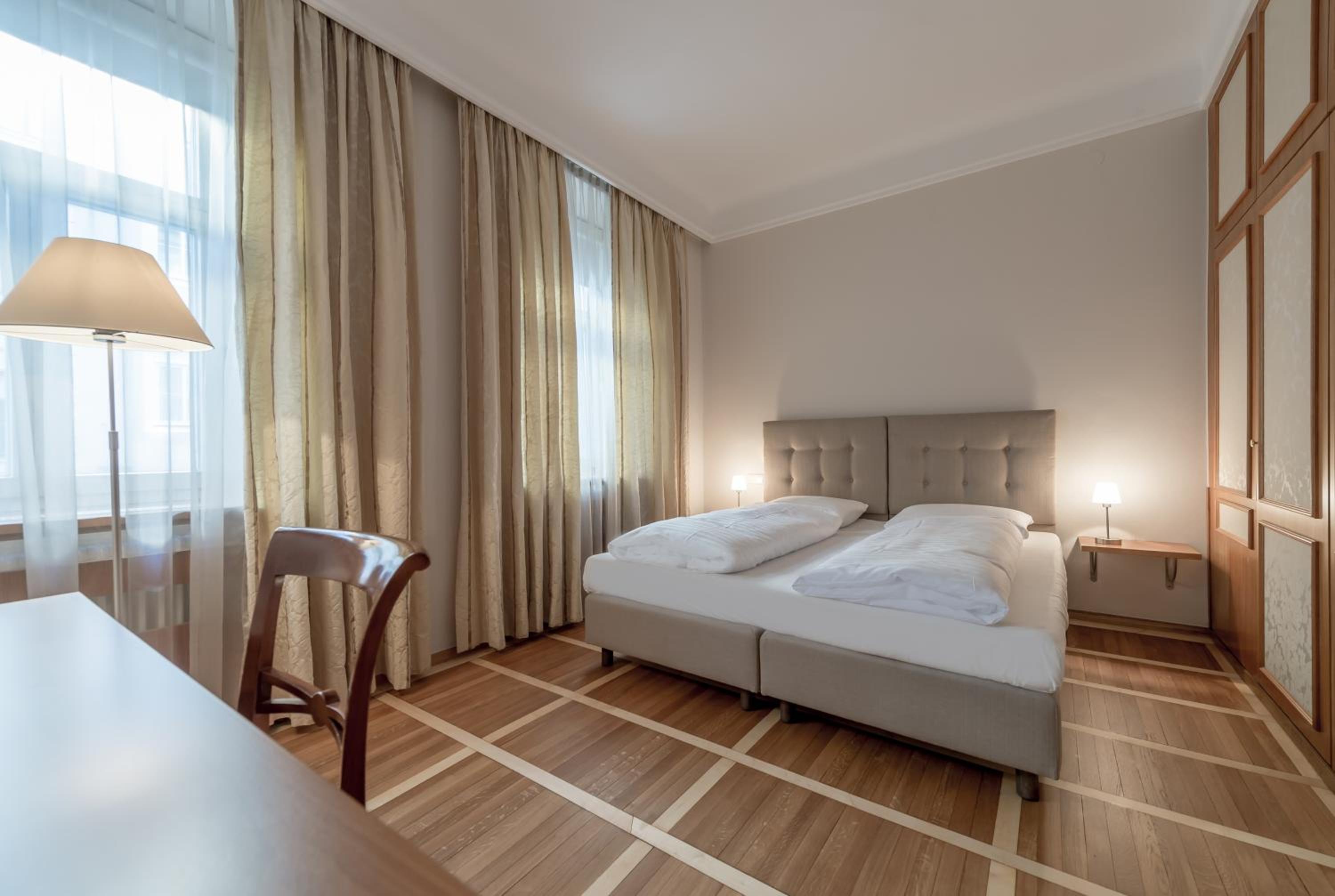 Double Room - Photo 4