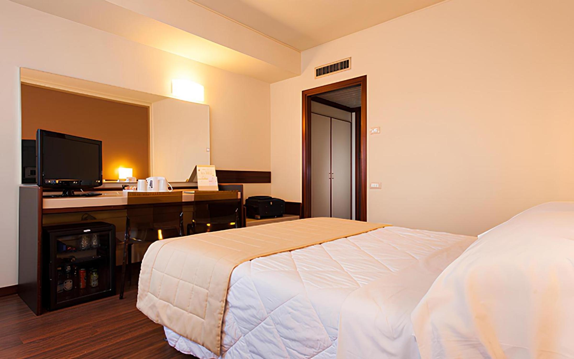 Standard Single Room photo 3