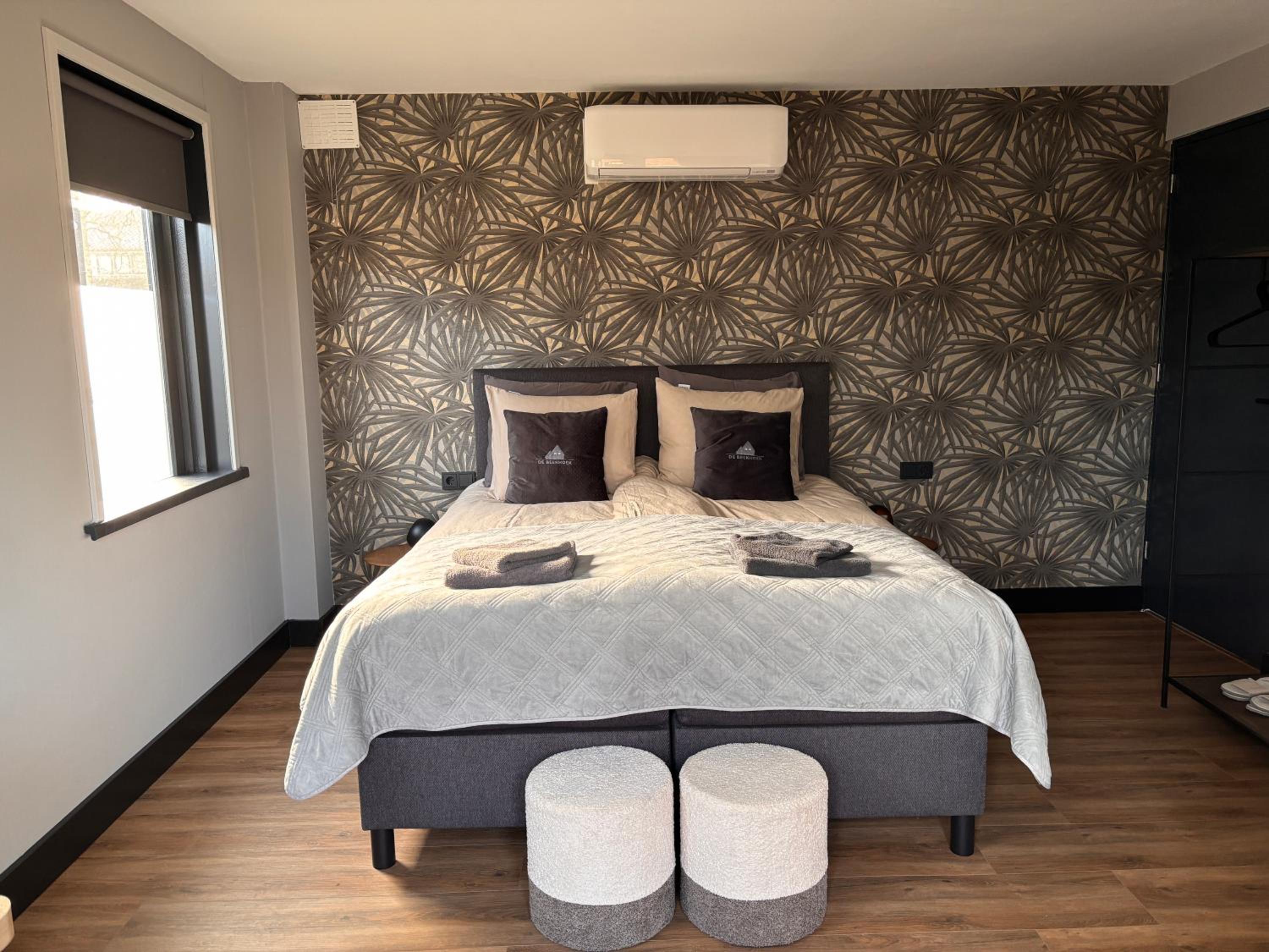 Double Room with Private Bathroom photo 1