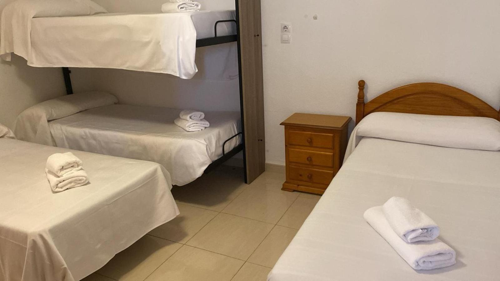 Quadruple Room with Private Bathroom