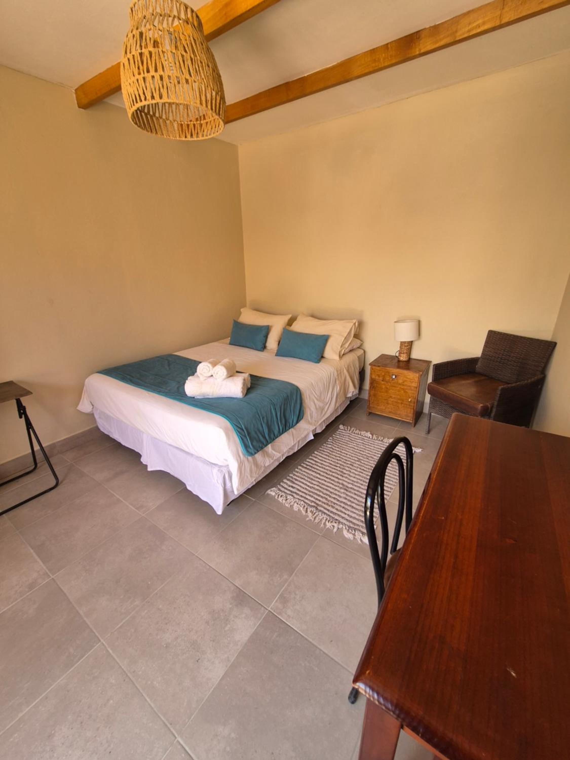 Double Room with Shared Bathroom photo 3