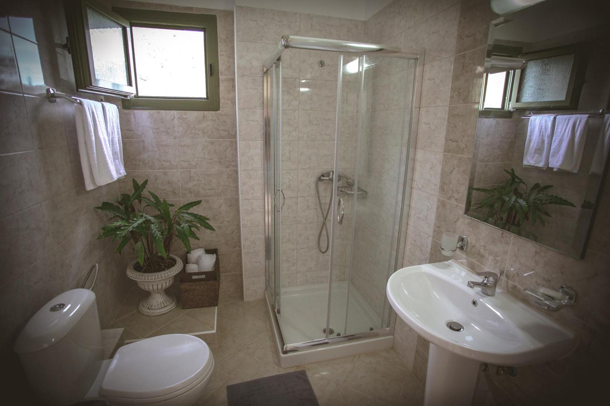 Comfort Quadruple Room - Photo 5