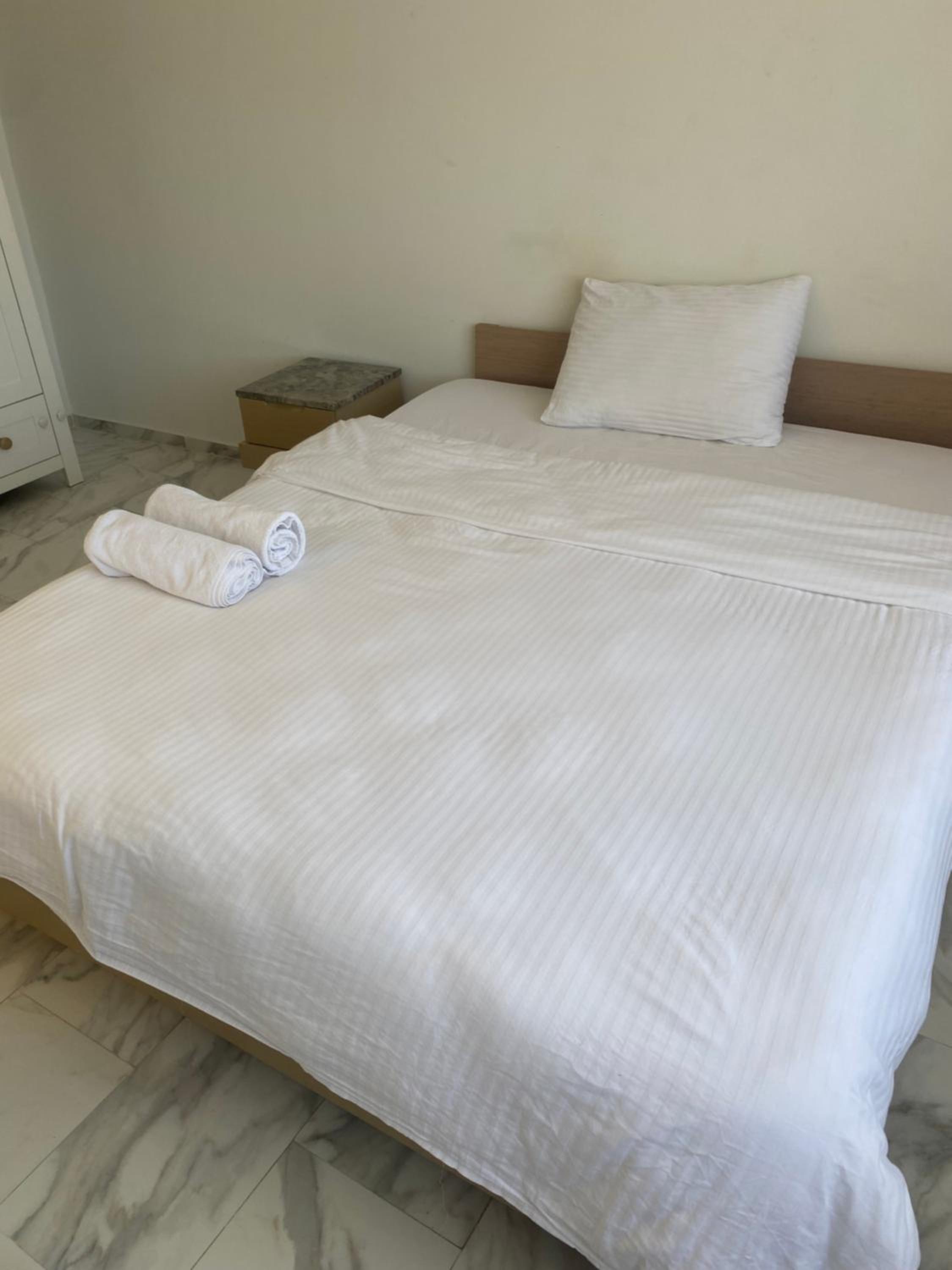 Large Single Room photo 1