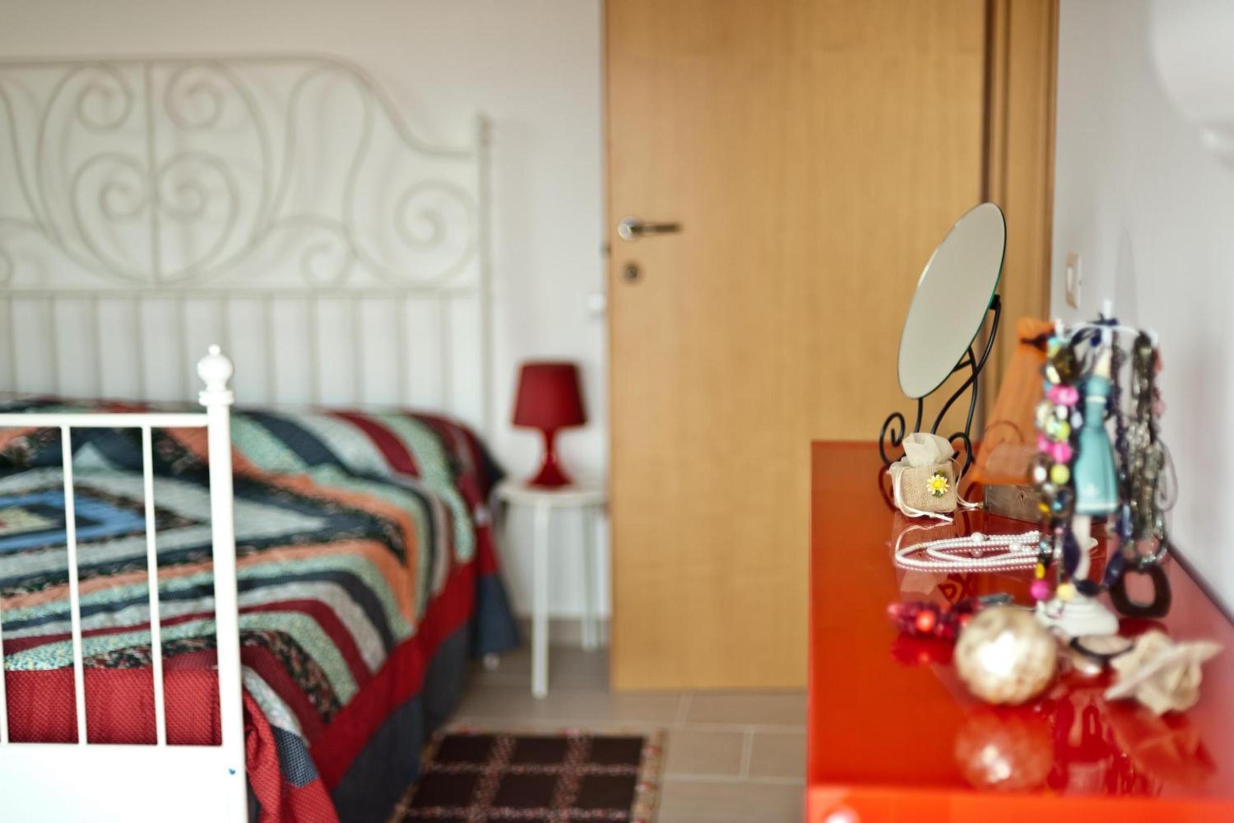 One-Bedroom Apartment with Balcony photo 1