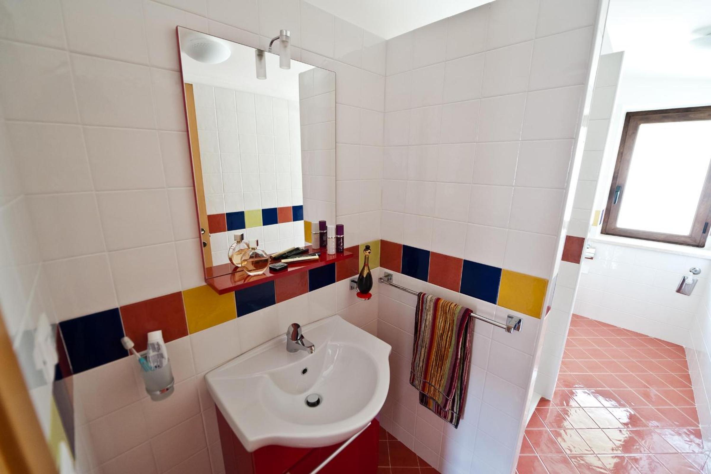 One-Bedroom Apartment with Balcony photo 3