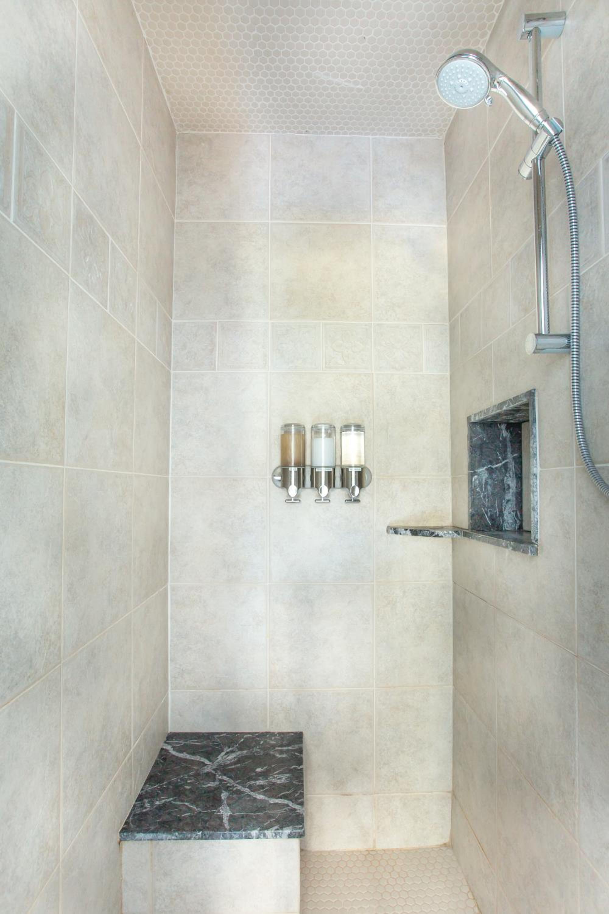 King Suite photo 3