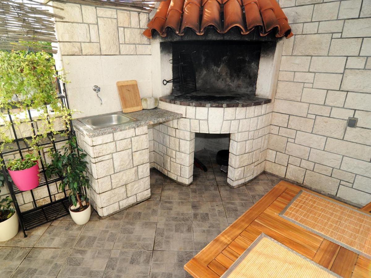 Apartment with Sea View photo 2