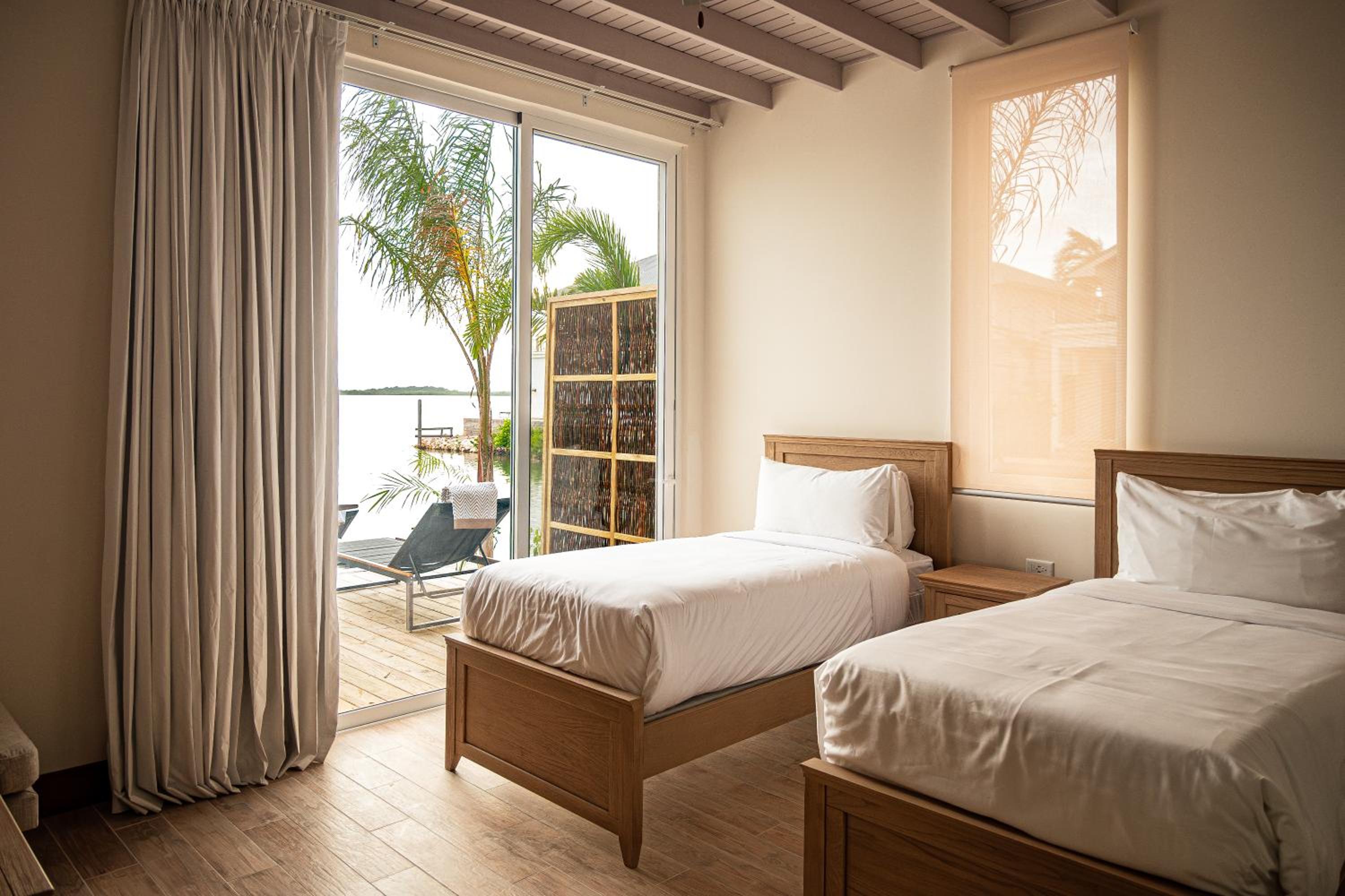 Three-Bedroom Marina Villa photo 3