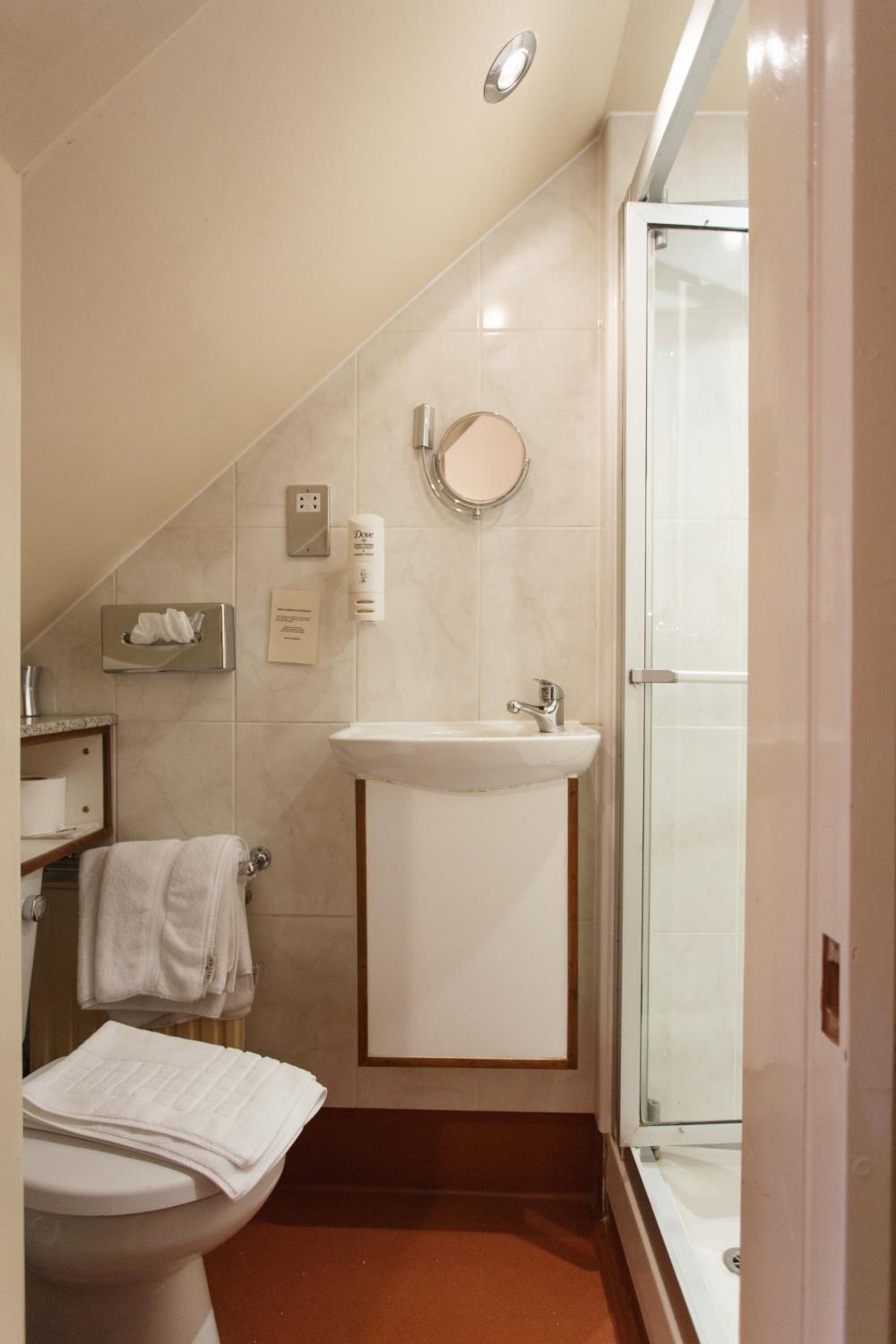 Single Room photo 2