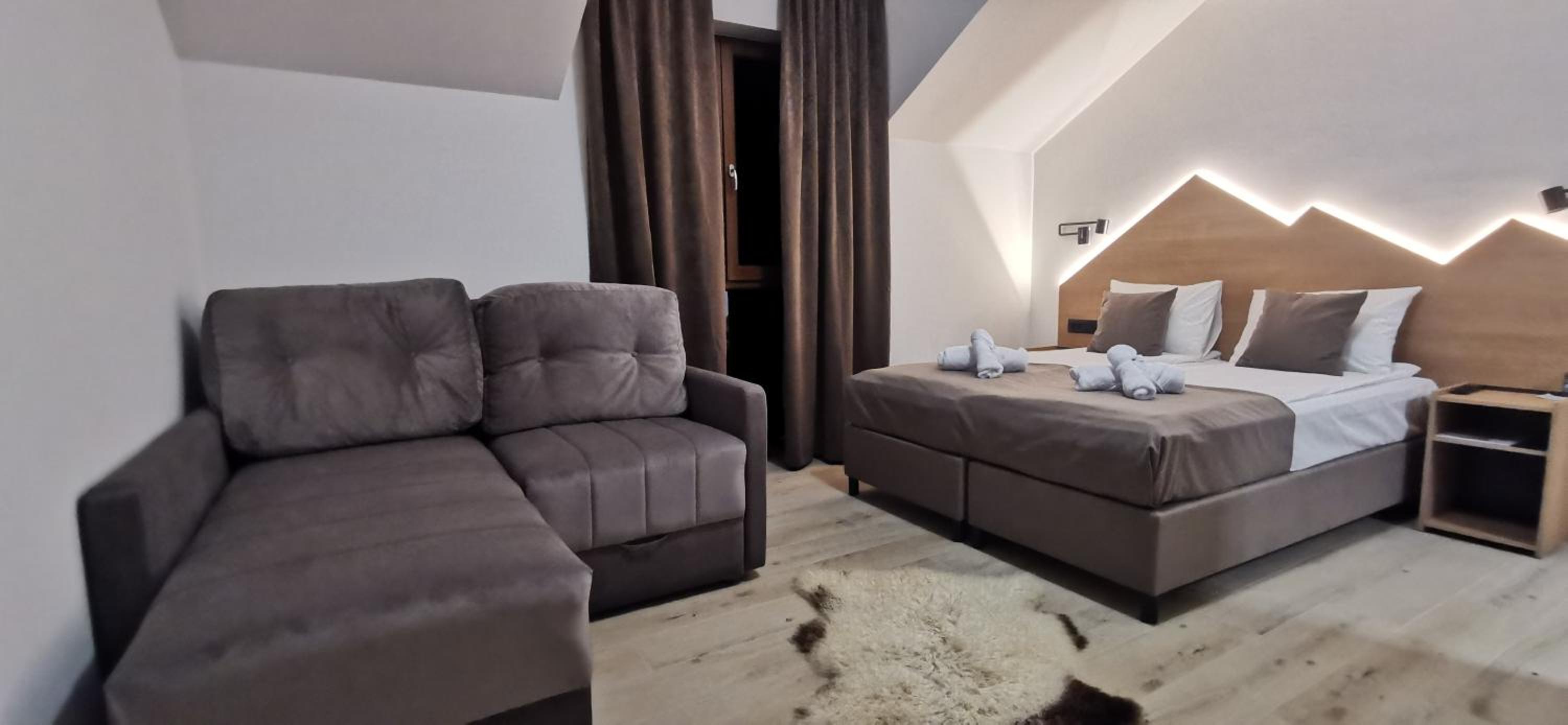 Family Room photo 1
