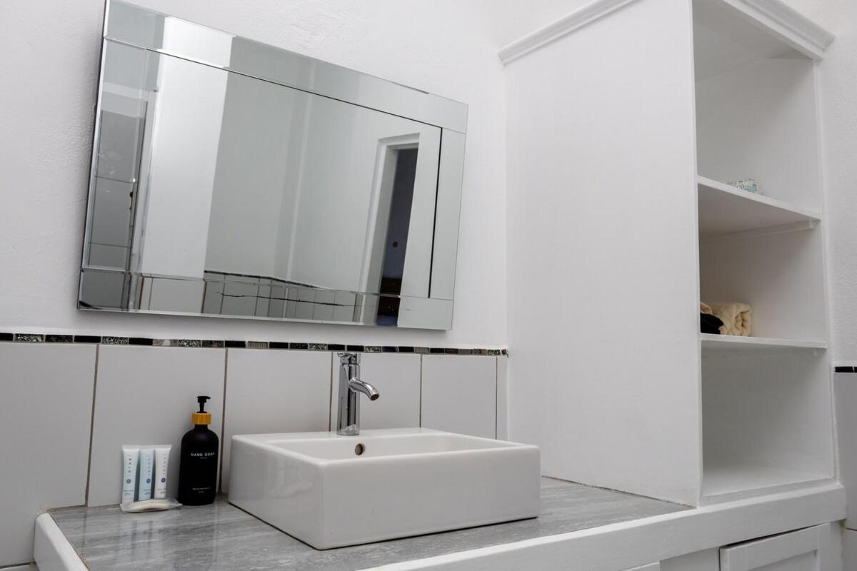 Three-Bedroom Vacation Home  photo 2