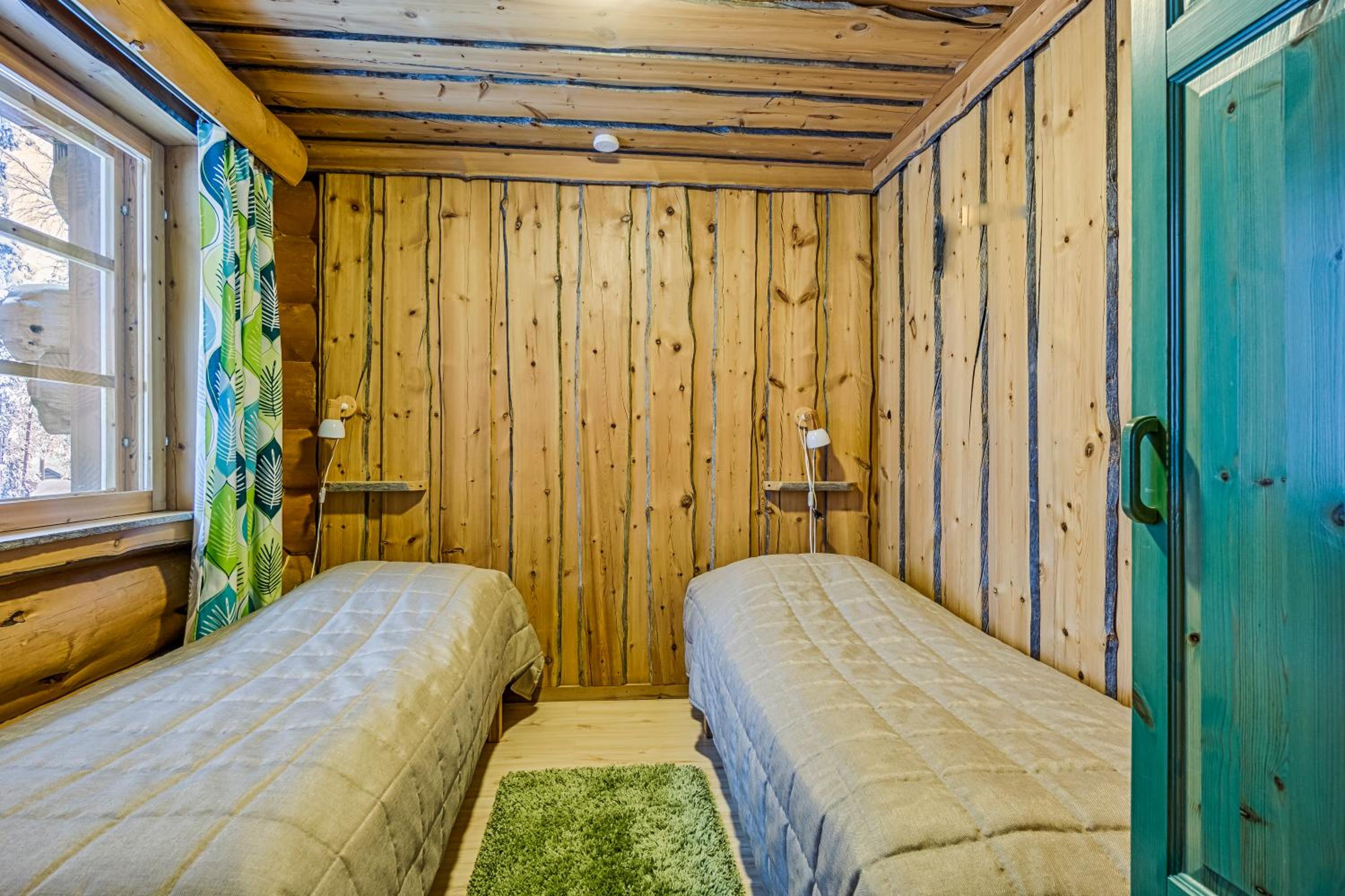 Five-Bedroom Chalet with Sauna photo 2